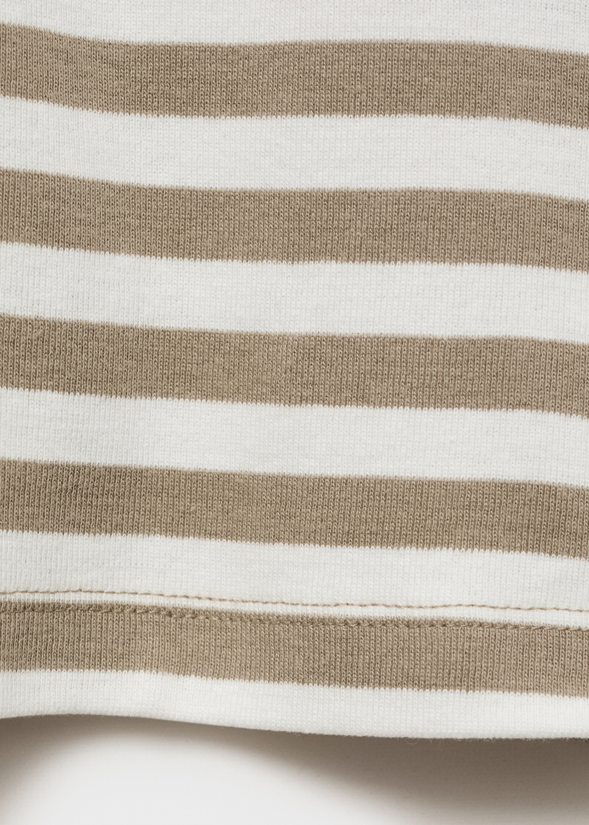 Striped short-sleeved t-shirt - Details of the article 0