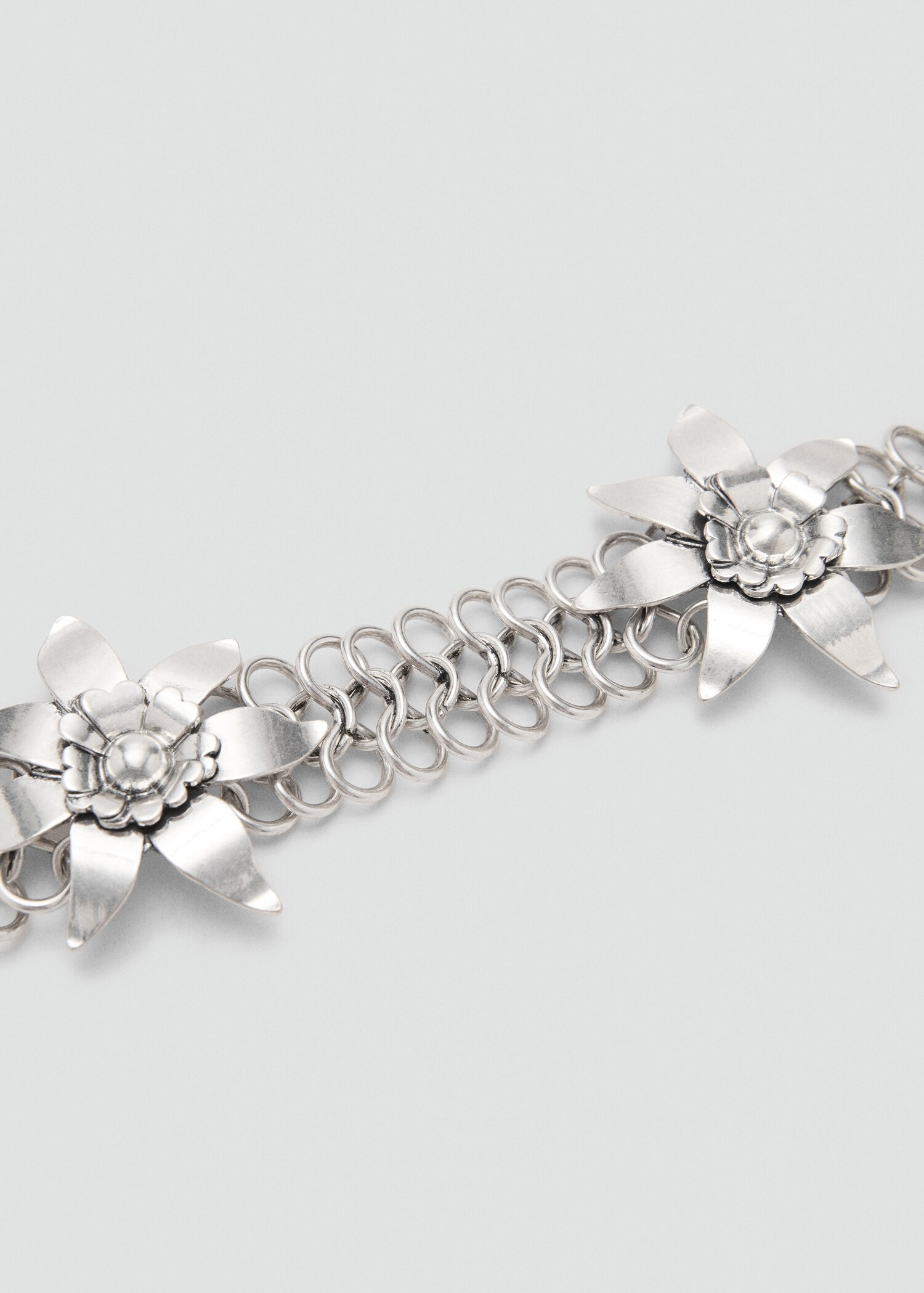 Metallic flower chain belt - Details of the article 2