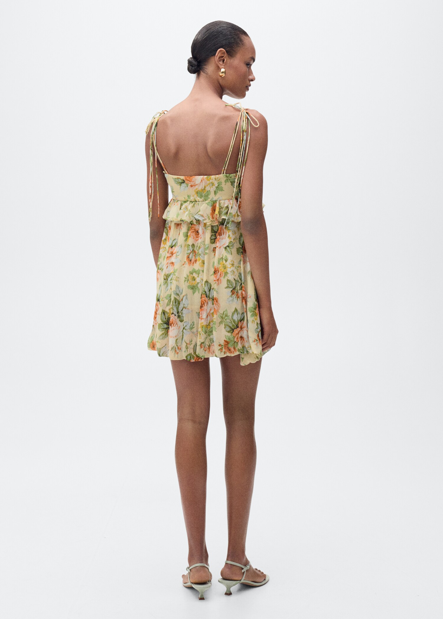 Short floral-print dress with ruffle detail - Reverse of the article