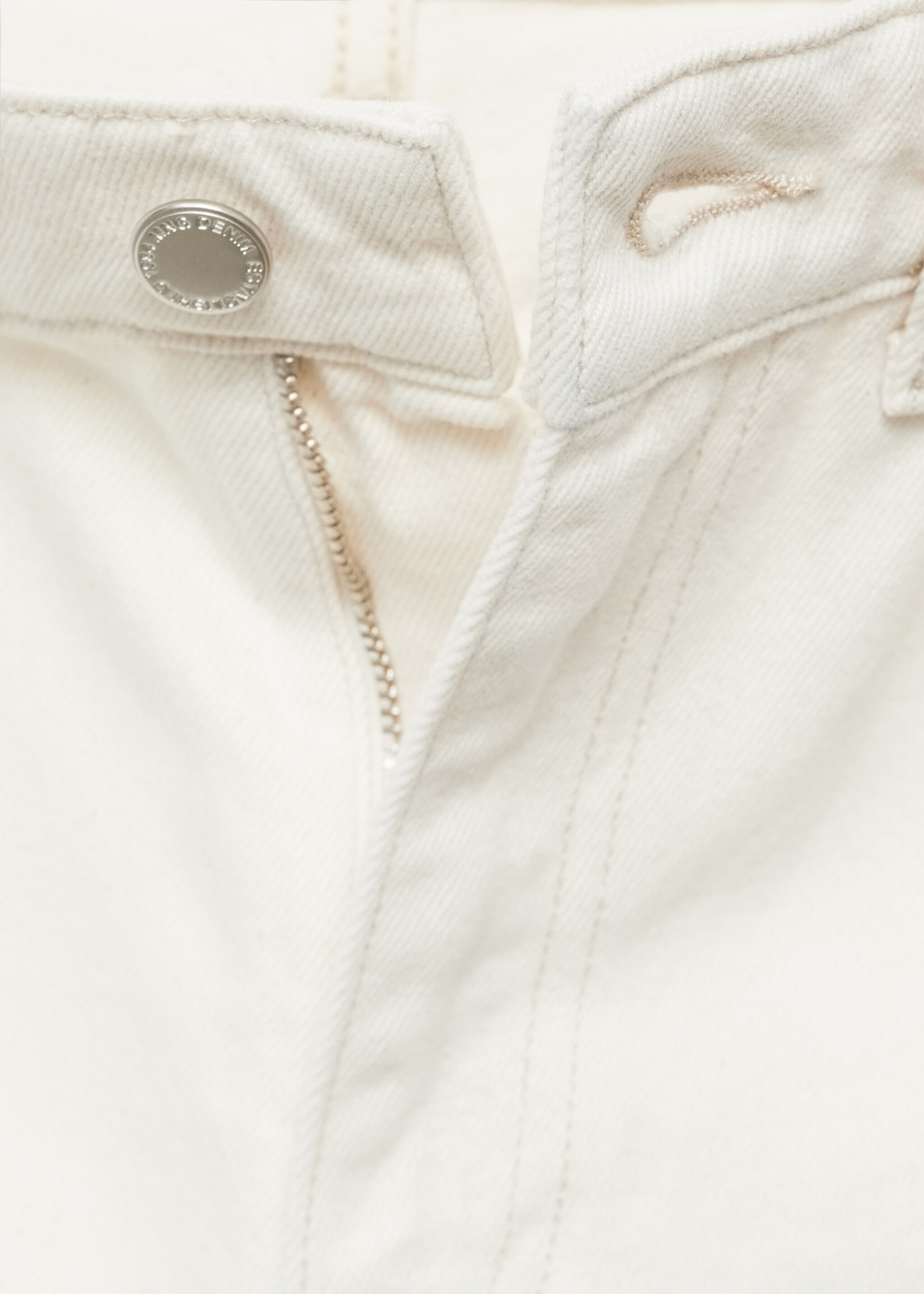 Wide-leg cropped jeans with seam detail - Details of the article 0