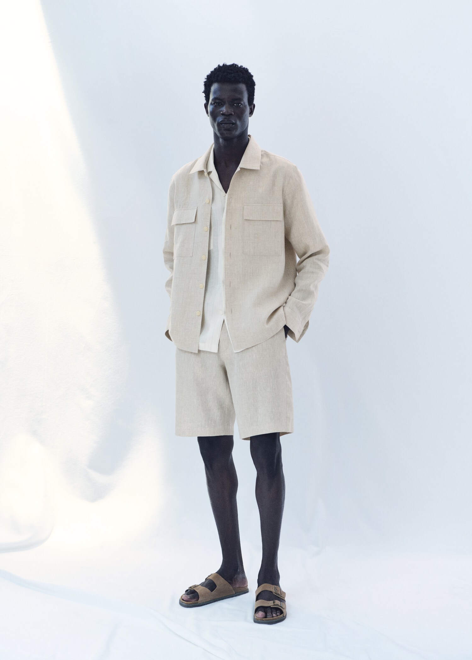 Slim-fit 100% linen bermuda shorts - Details of the article 5