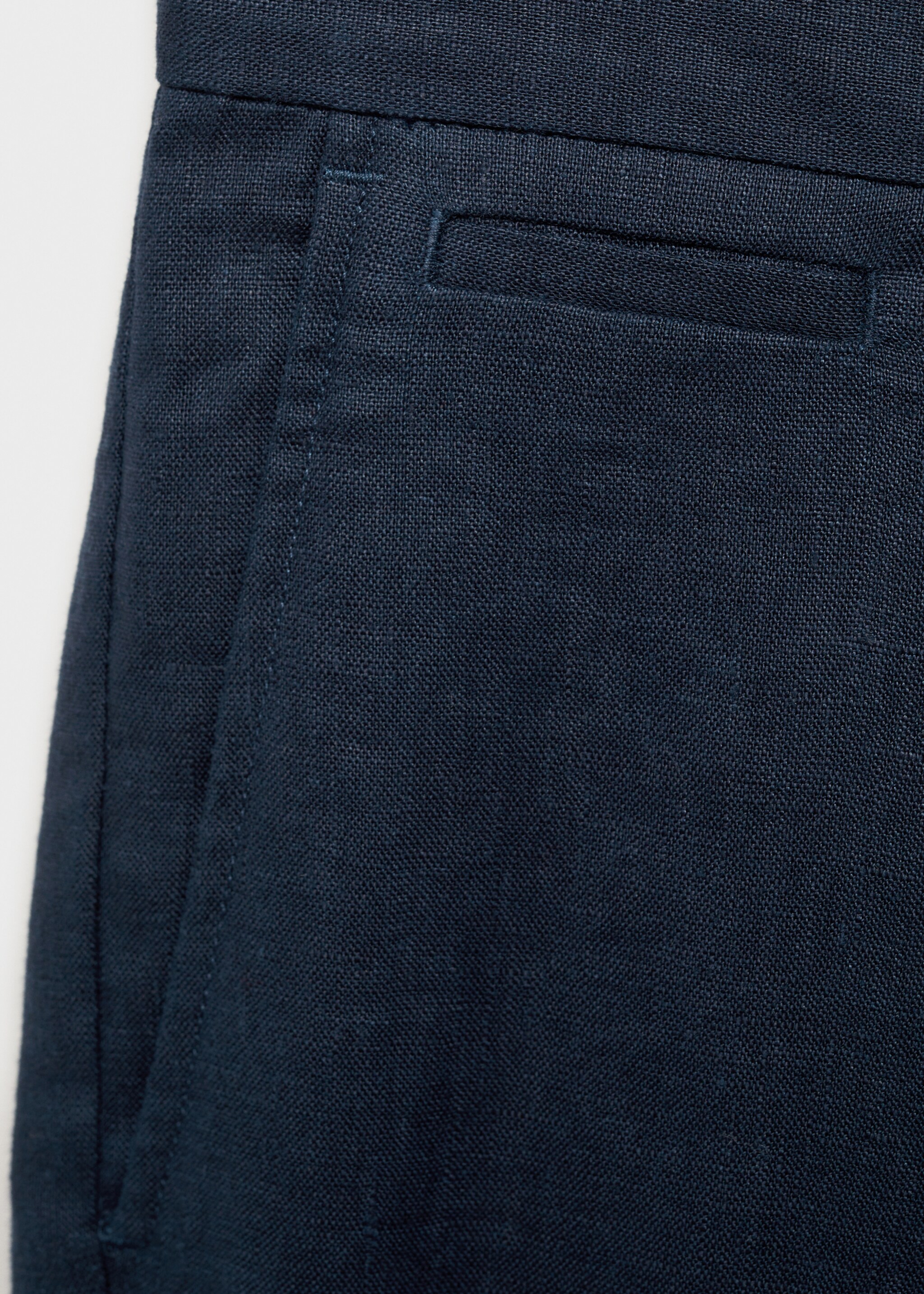 Slim-fit 100% linen bermuda shorts - Details of the article 0