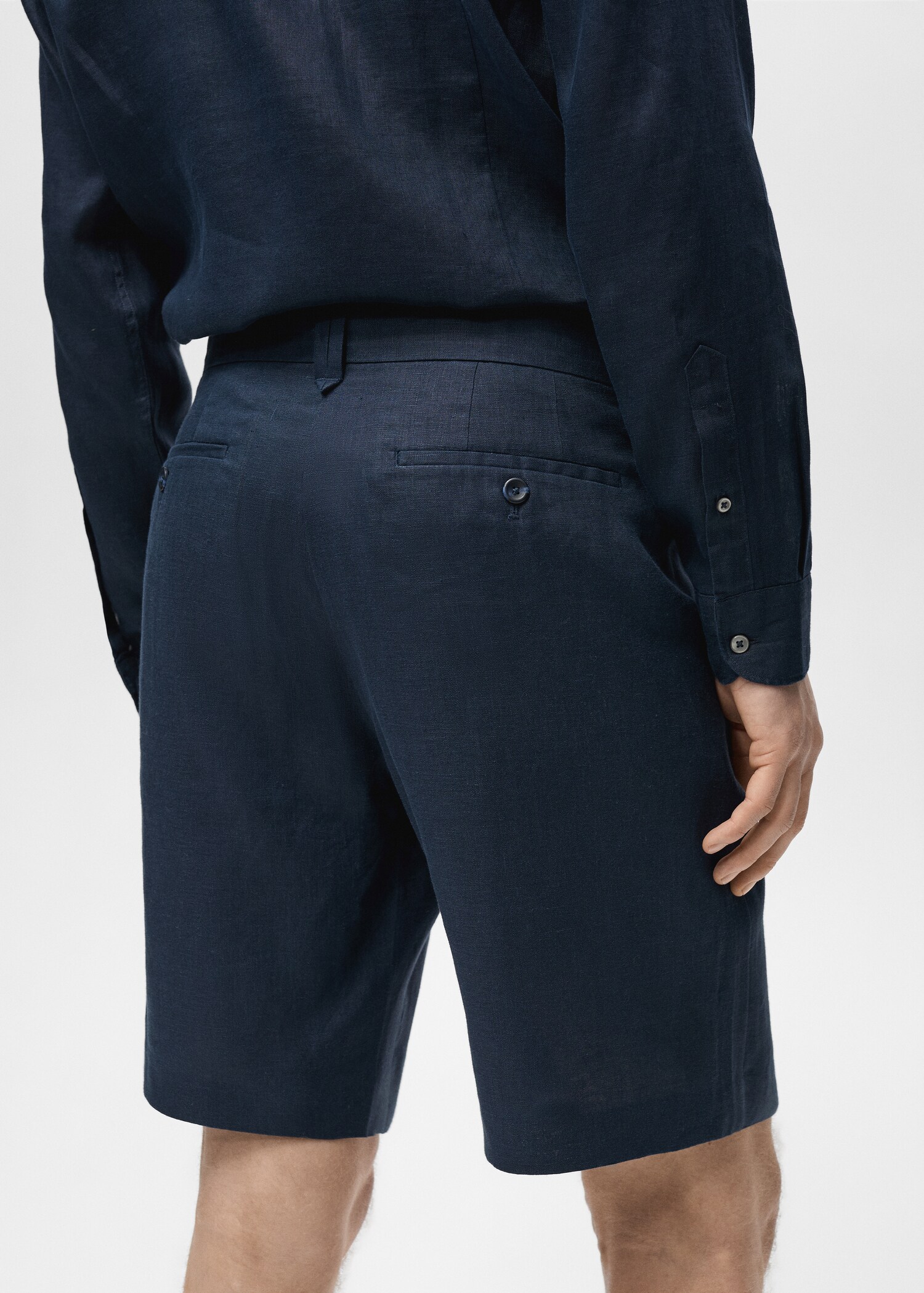 Slim-fit 100% linen bermuda shorts - Details of the article 2