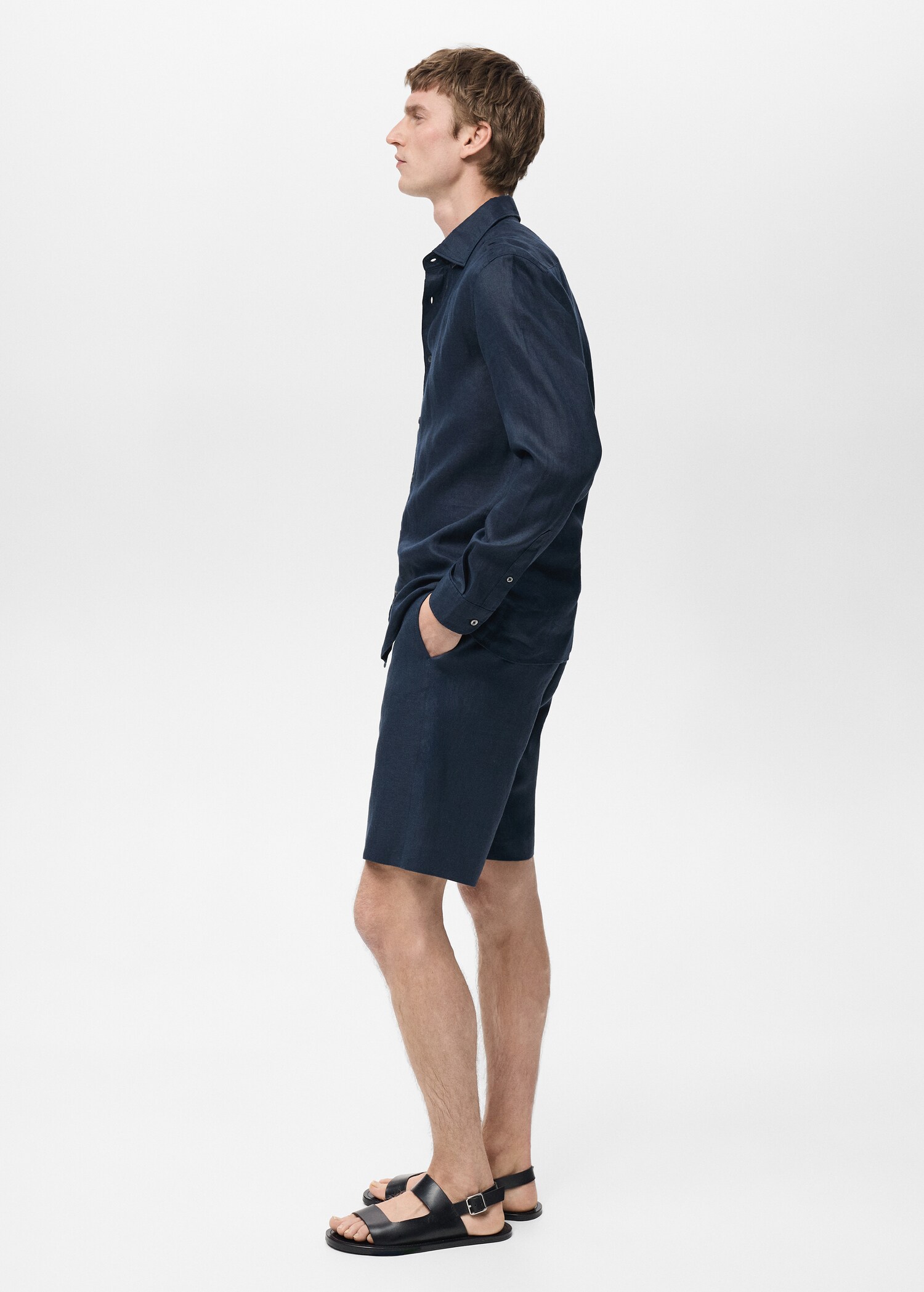 Slim-fit 100% linen bermuda shorts - Details of the article 6