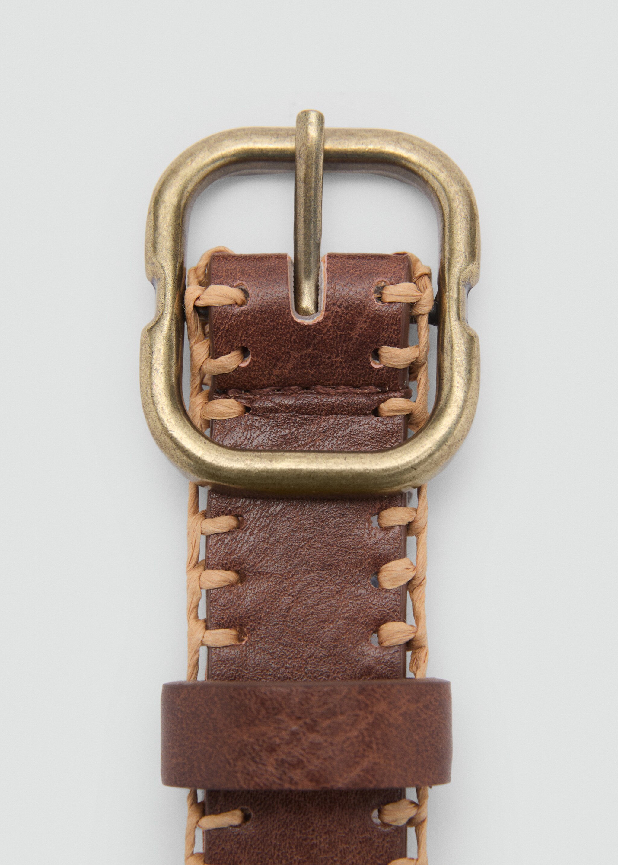 Belt with decorative stitching - Details of the article 1