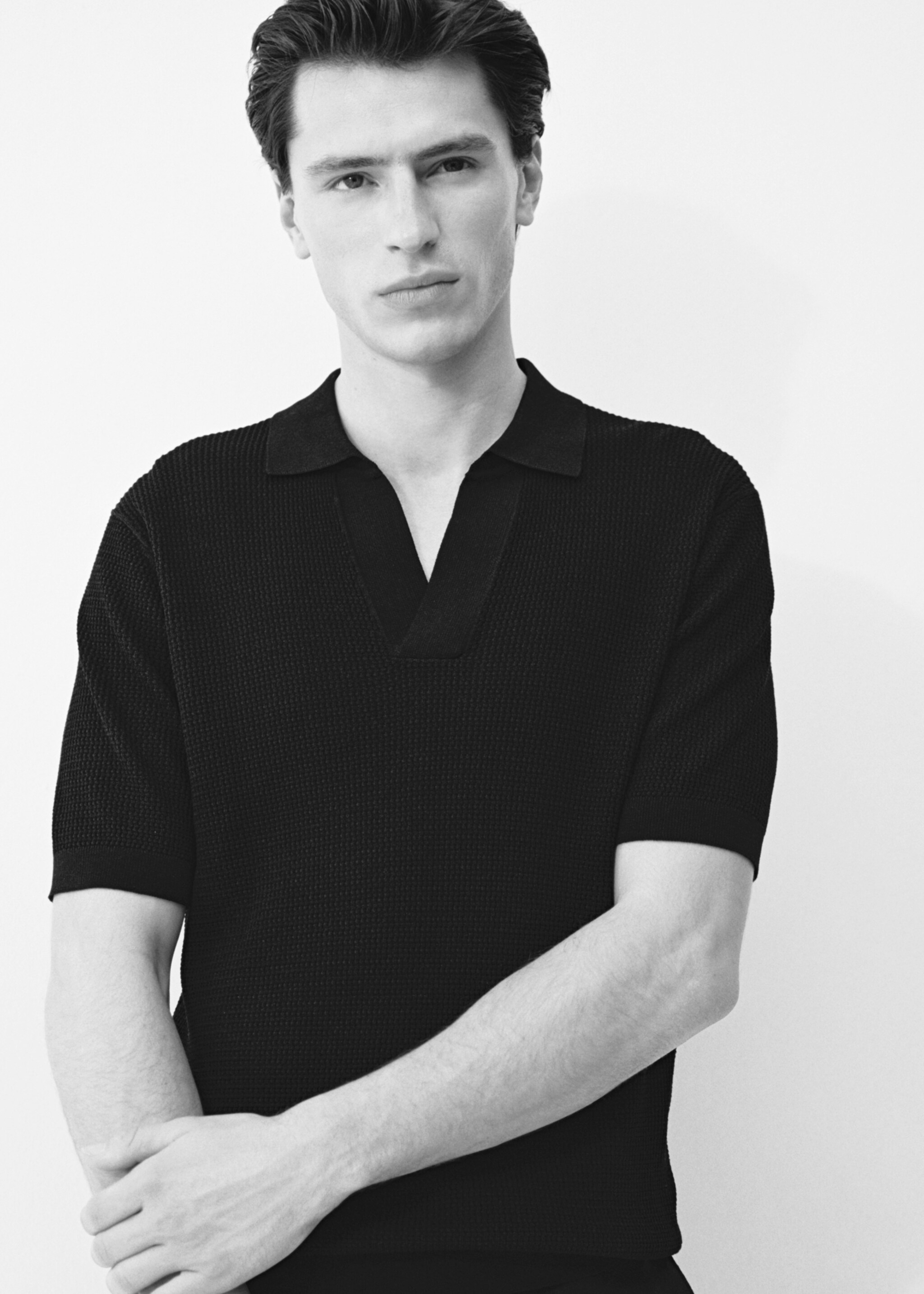Structured fine-knit polo shirt - Details of the article 3