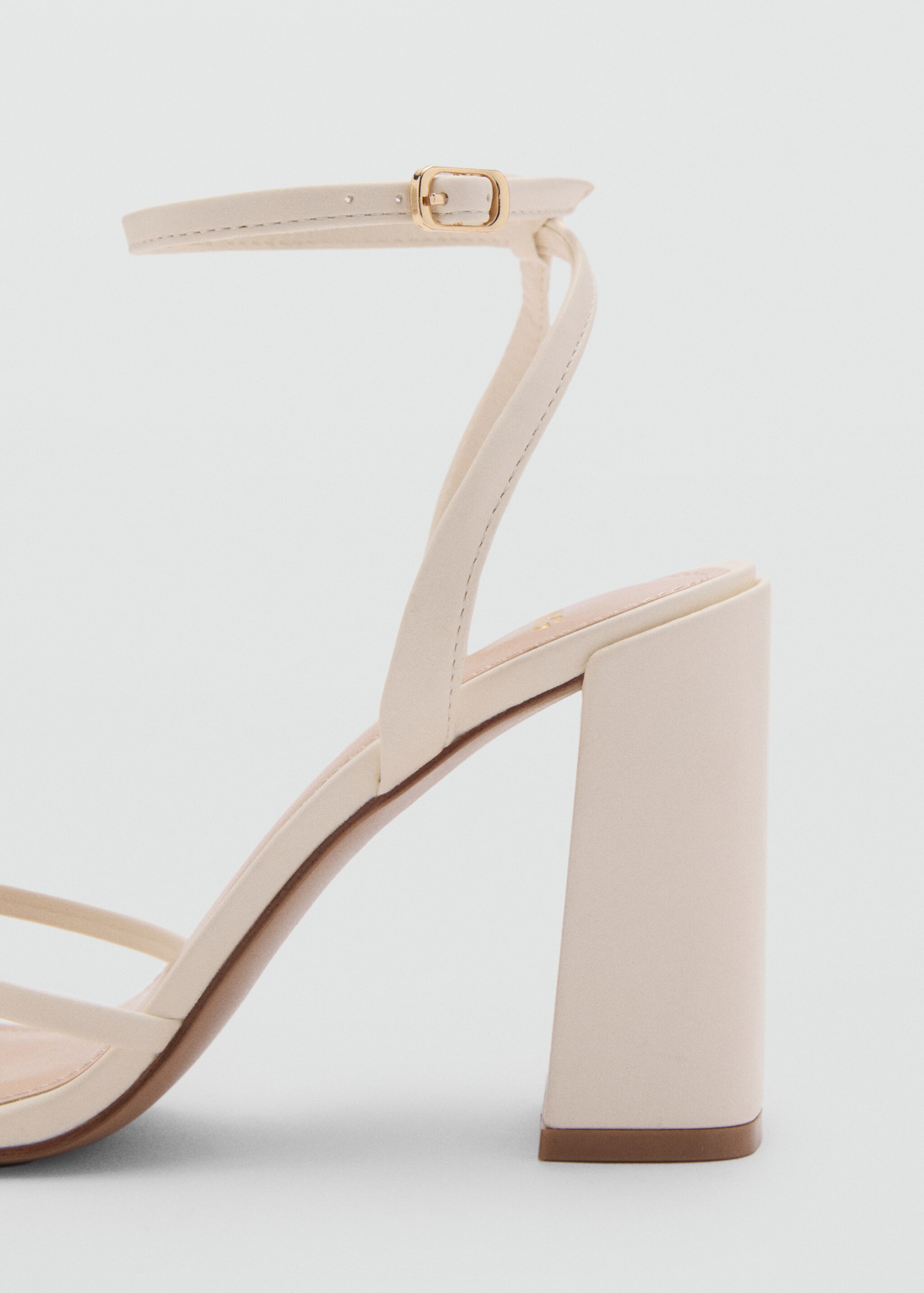 Strappy heeled sandals - Details of the article 2
