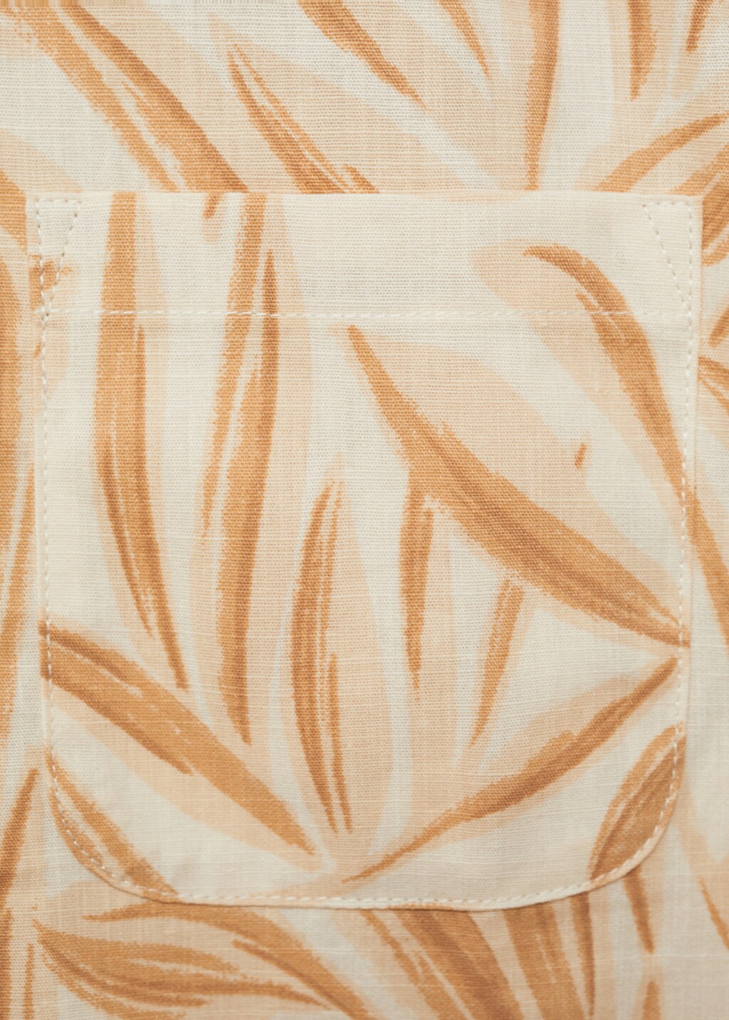 Short sleeved cotton shirt