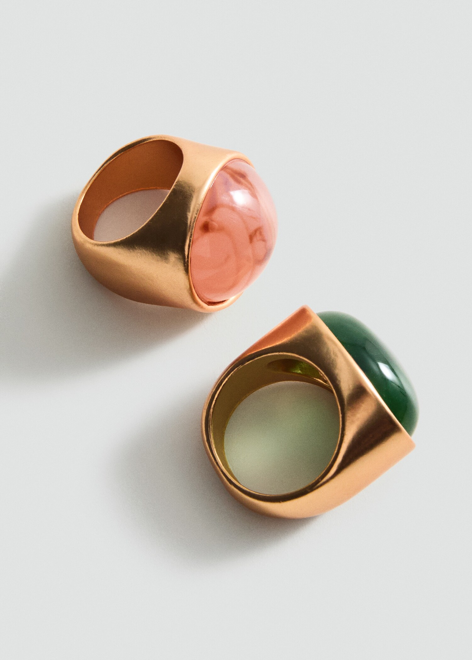 Set 2 anillos resina combinados - Plano medio