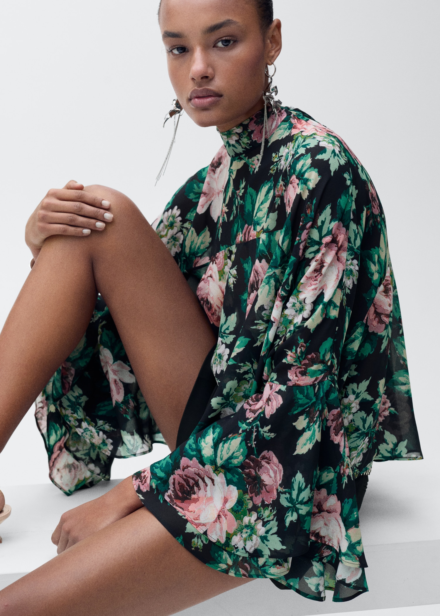 Blusa cuello alto estampado floral - Detalle del artículo 6