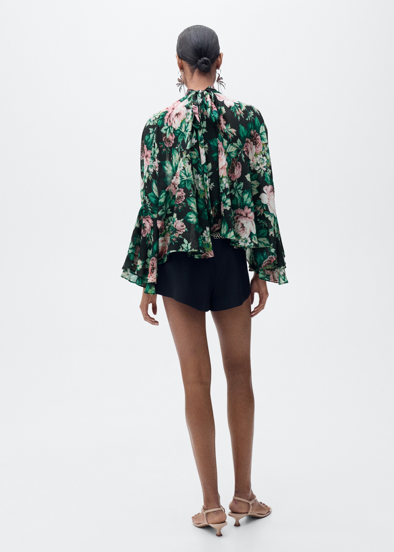 Blusa cuello alto estampado floral - Reverso del artículo