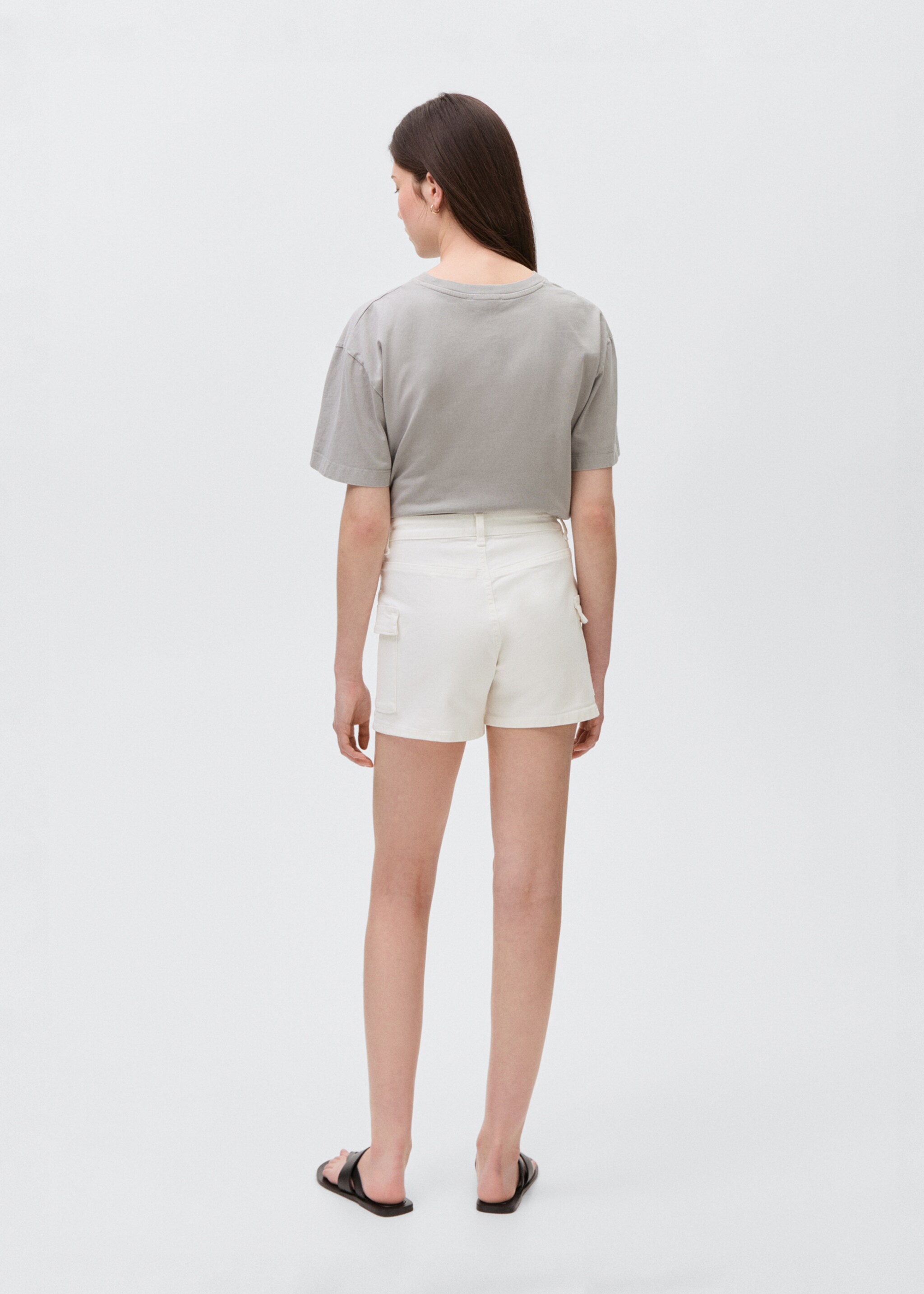 Shorts im Cargo-Stil - Rückseite des Artikels