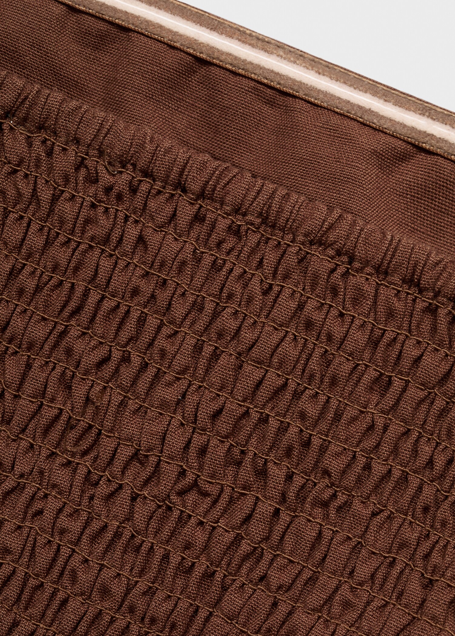Cotton top with a V-shaped hem - Details of the article 0