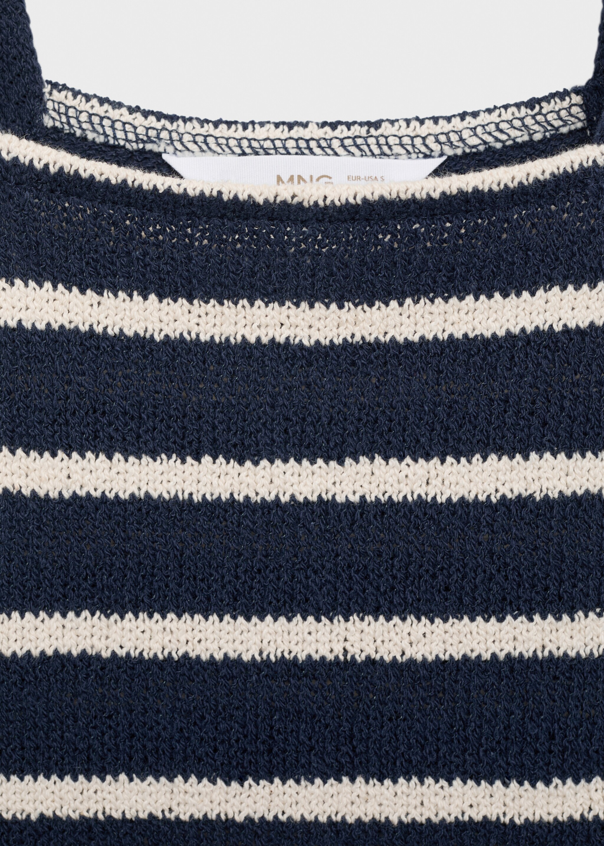 Striped halter-neck top - Details of the article 8