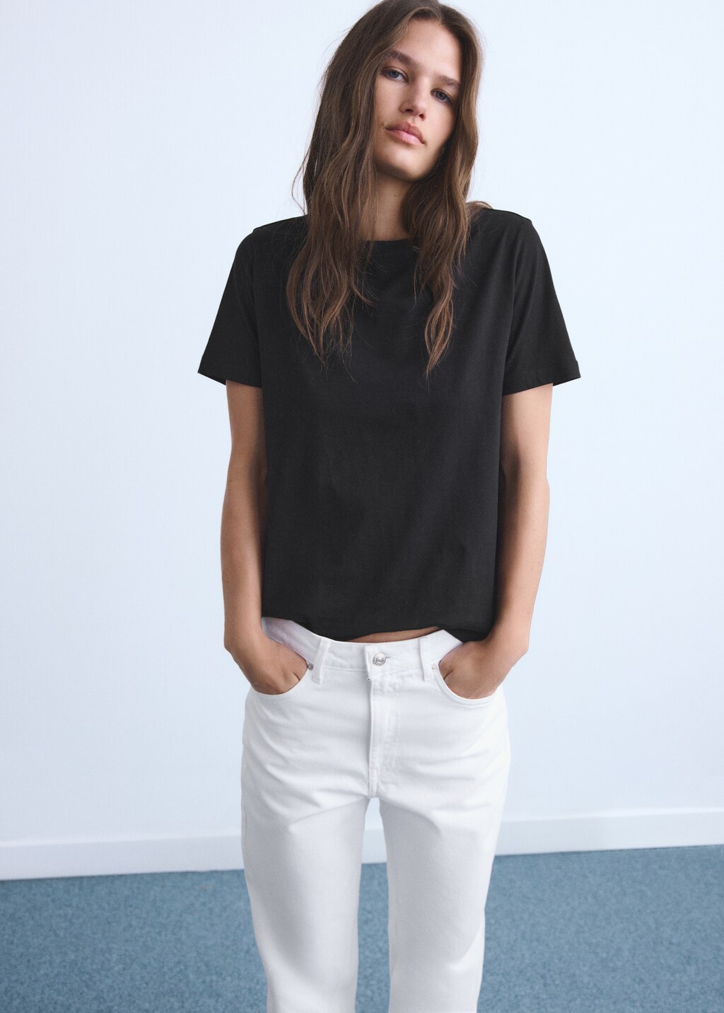Mid-rise straight jeans - image 4