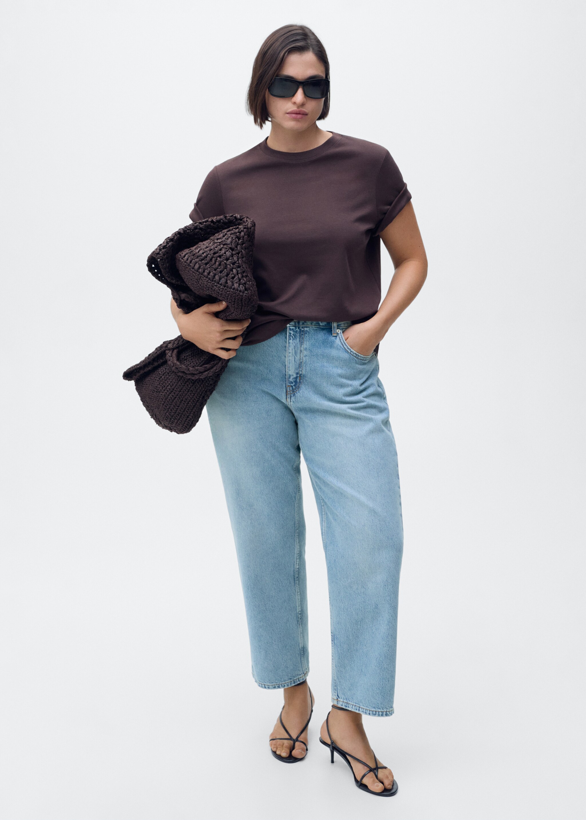 Mid-rise straight jeans - Details of the article 3