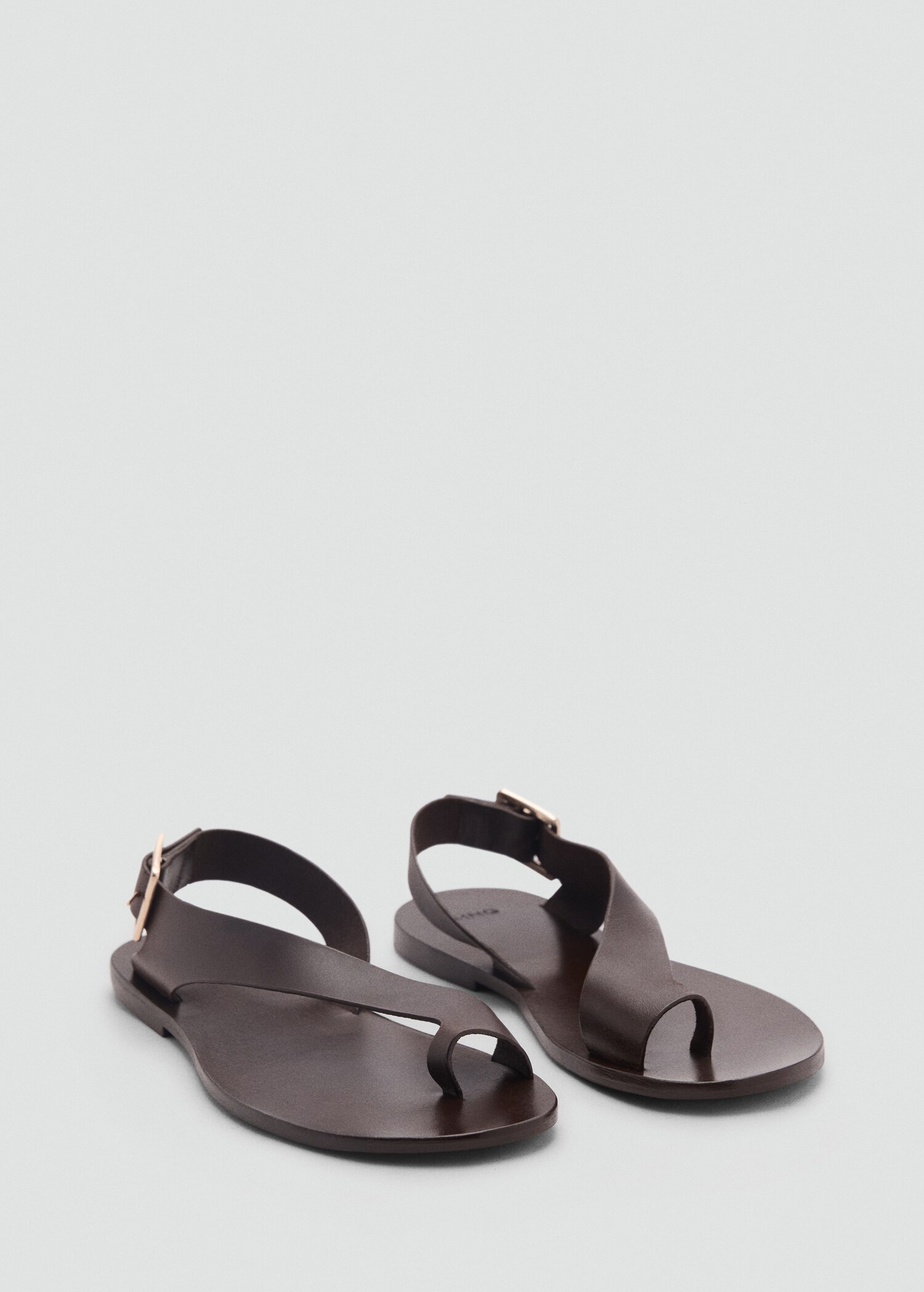 Sandales cuir lanière croisée - Plan moyen