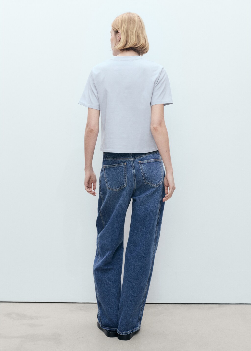 Cotton t-shirt with flower detail - Women | MANGO USA