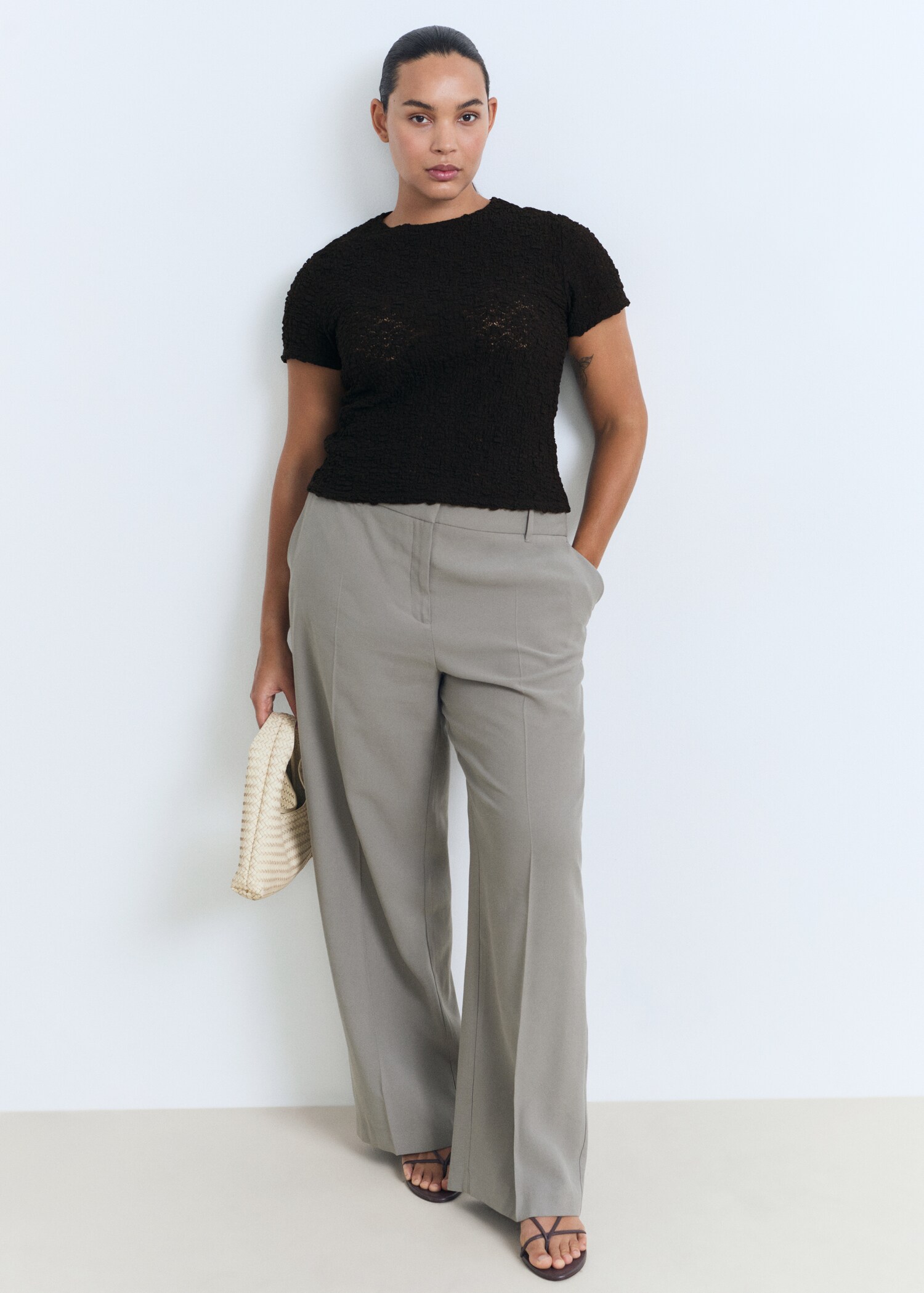 Textured cotton-blend t-shirt - Details of the article 3