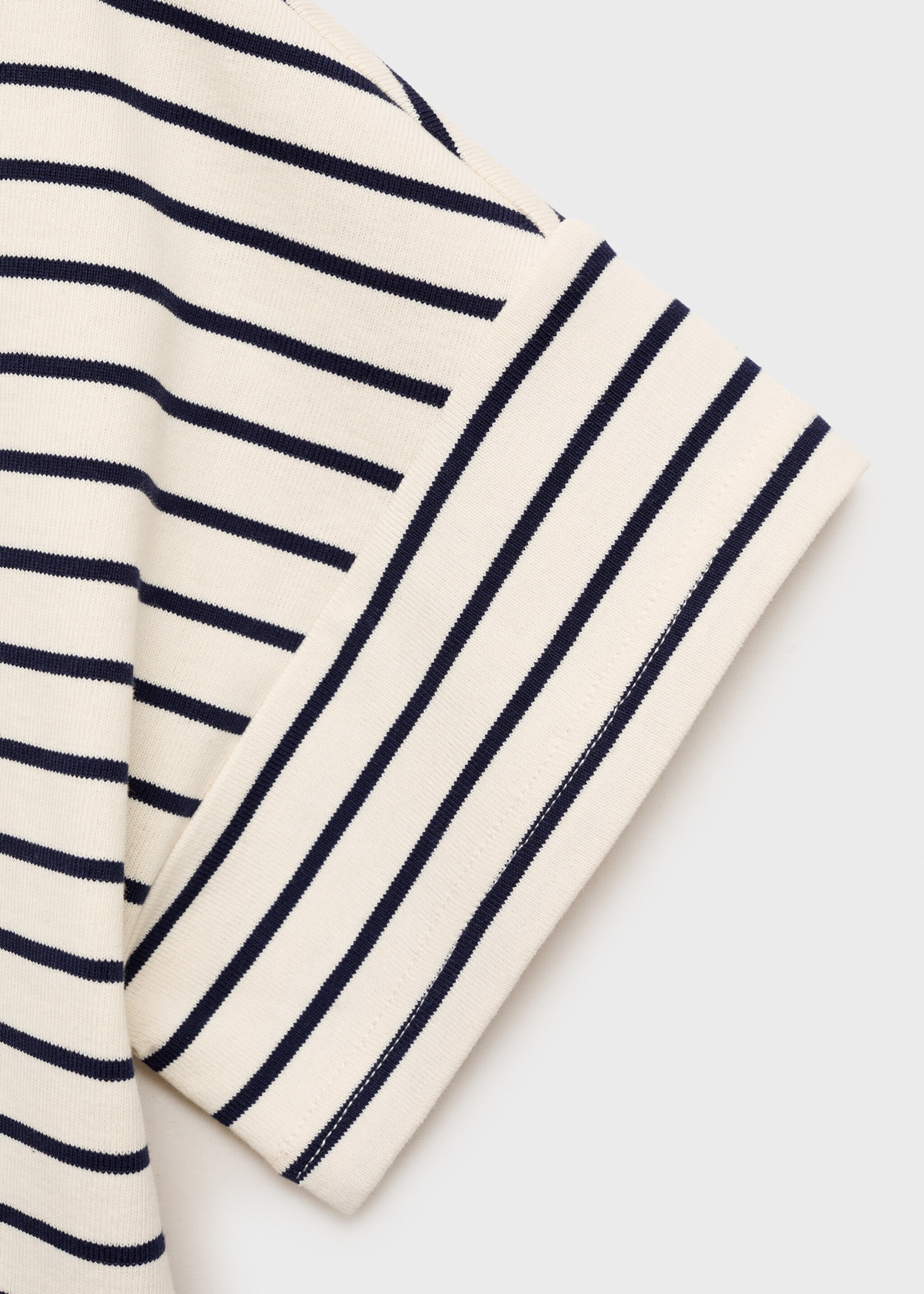V-neck striped T-shirt - Details of the article 0