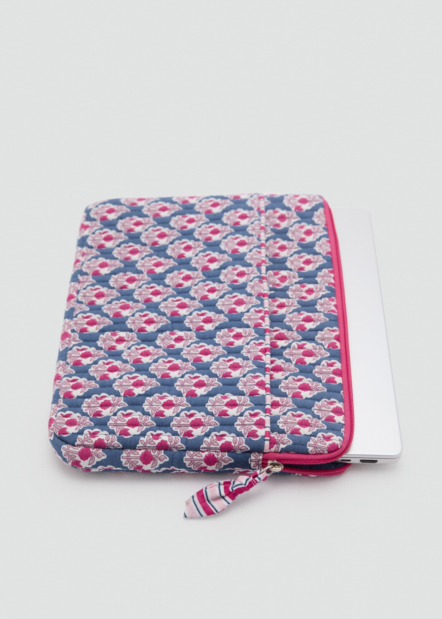 Printed laptop case - Details of the article 2