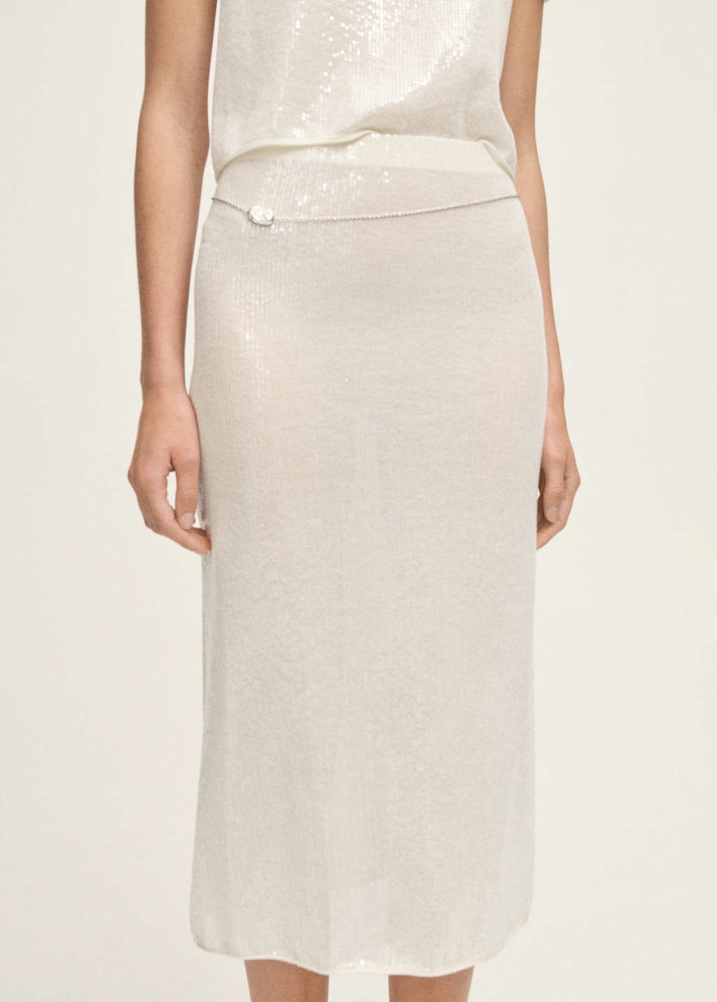 Knitted pencil skirt with sequins