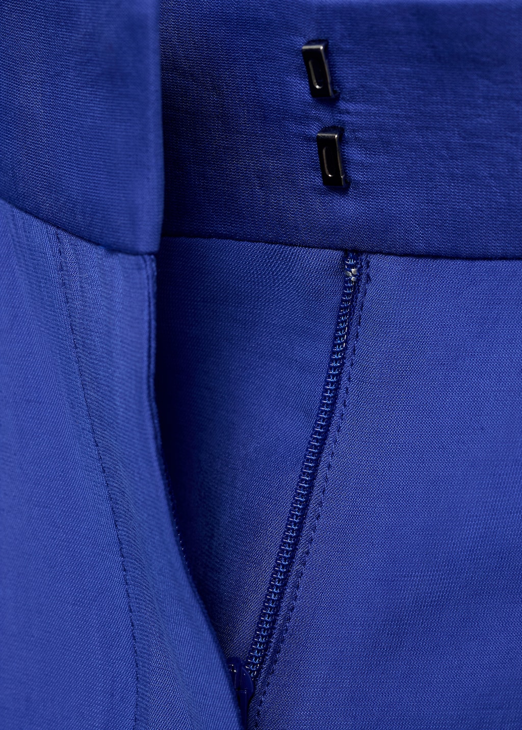 Wide-leg pleated suit pants