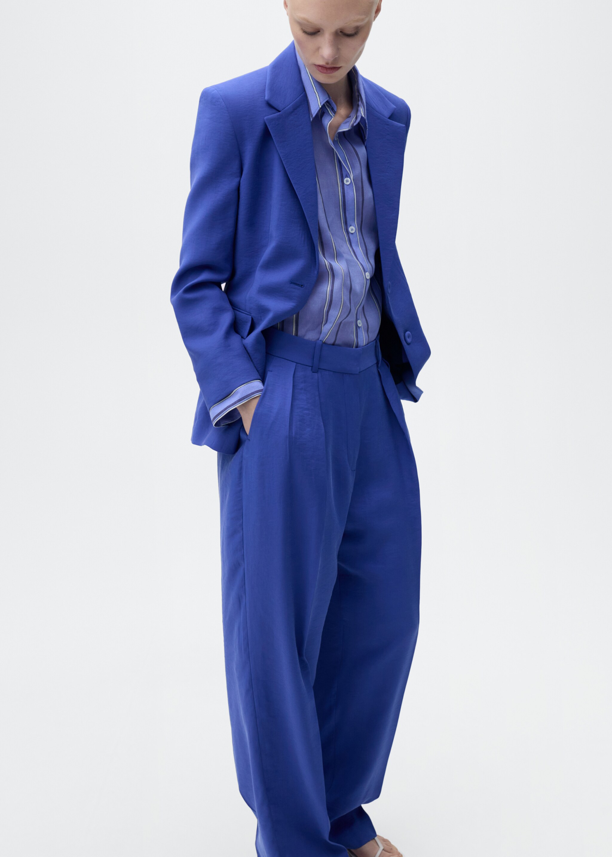 Pleated wideleg suit trousers - Details of the article 2
