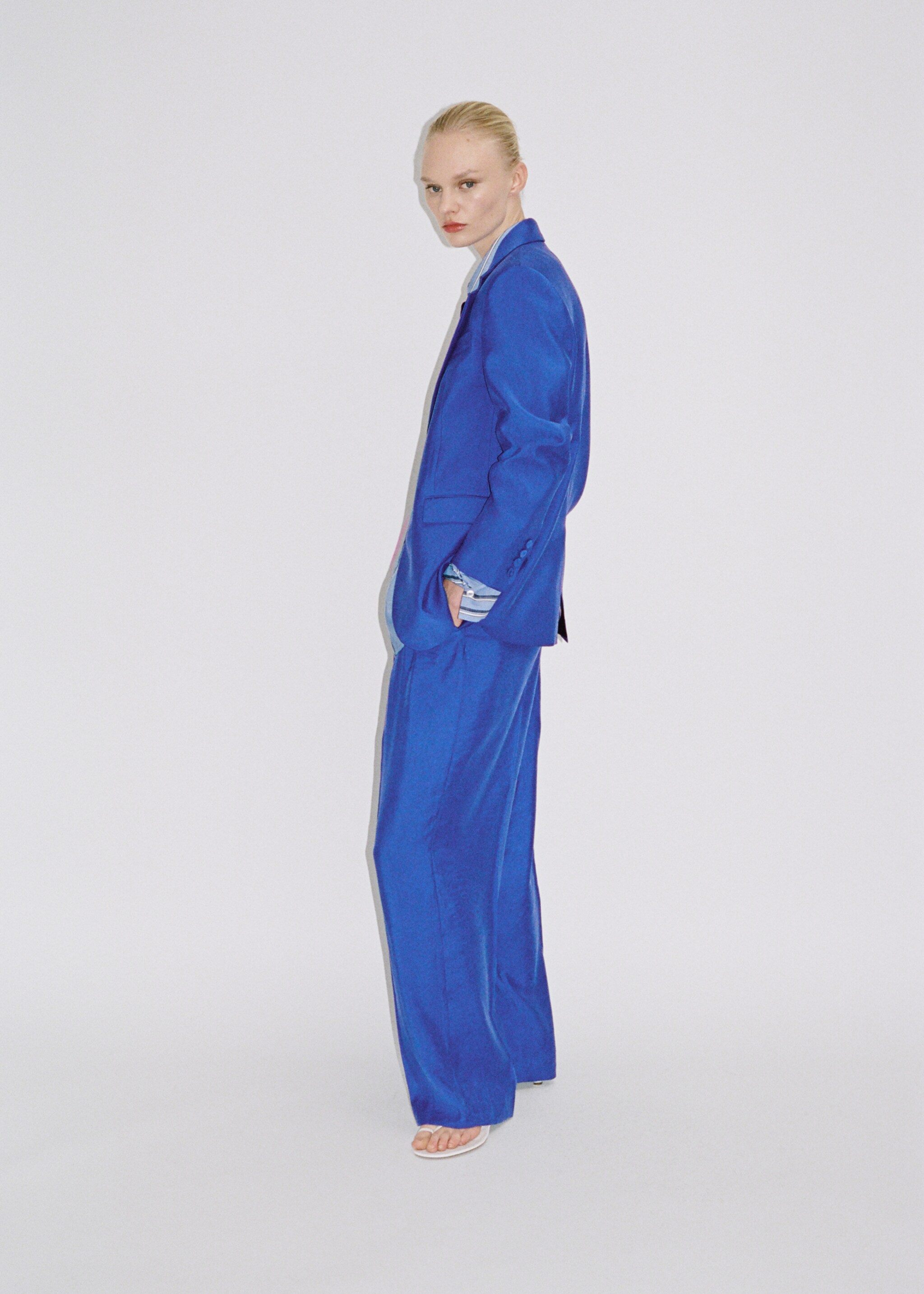 Pleated wideleg suit trousers - Details of the article 6
