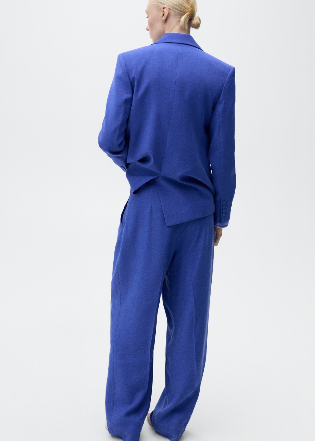 Wide leg pleated suit trousers - image 3