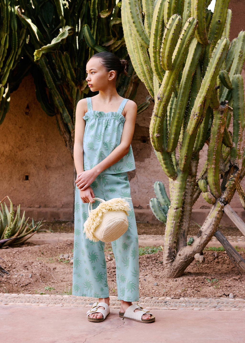 [MARCHEN] Fringe raffia sun visor / 税込み Fringed raffia bag - Kids | MANGO Hong Kong SAR of China