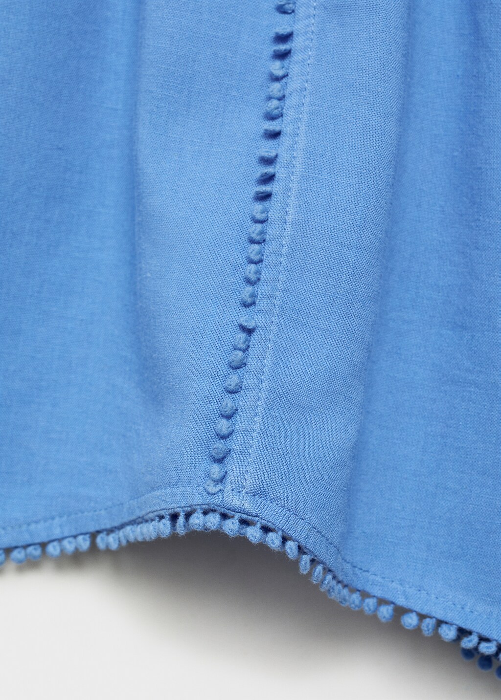 Linen shorts with drawstring