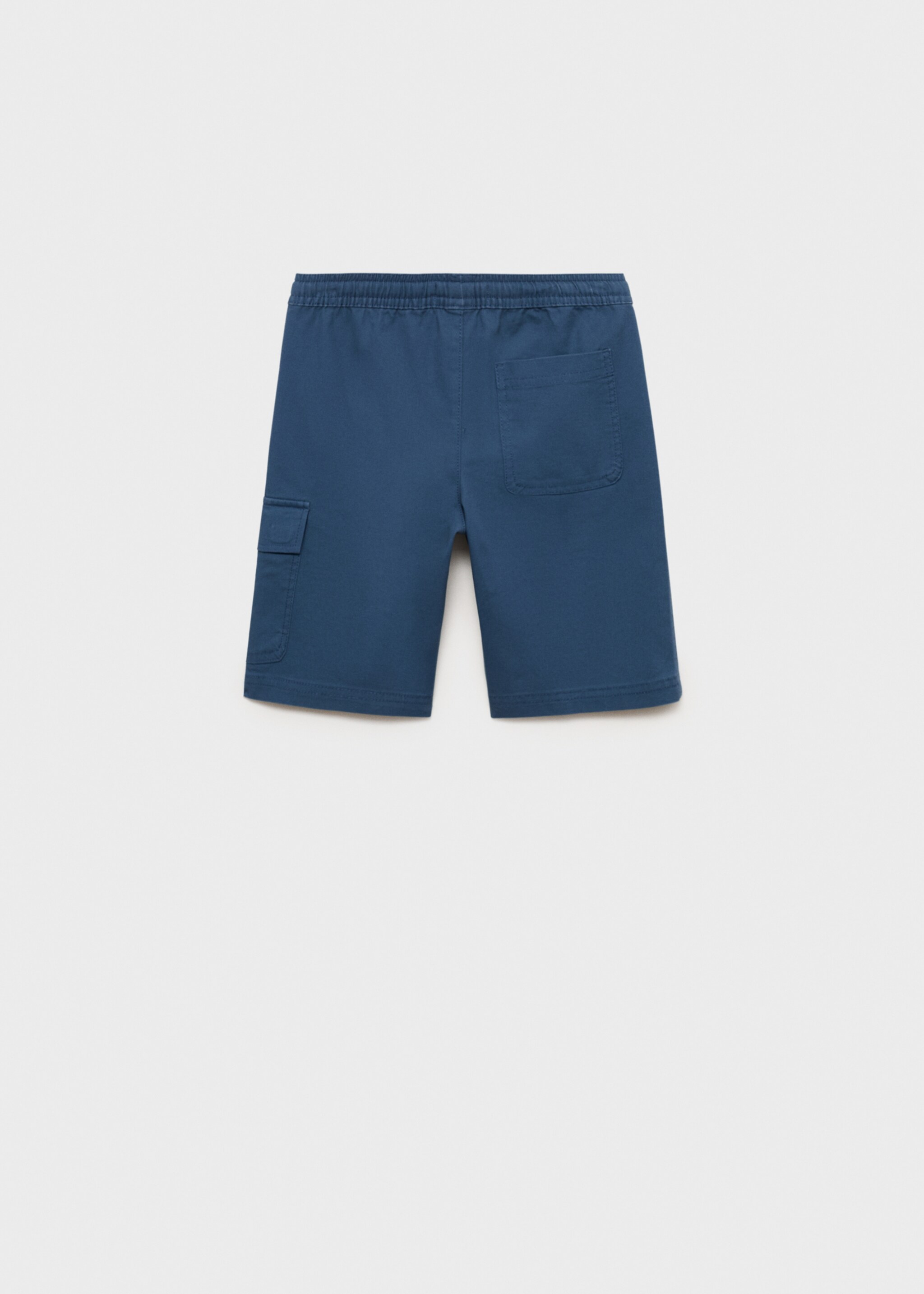 Cargo pockets Bermuda shorts - Reverse of the article