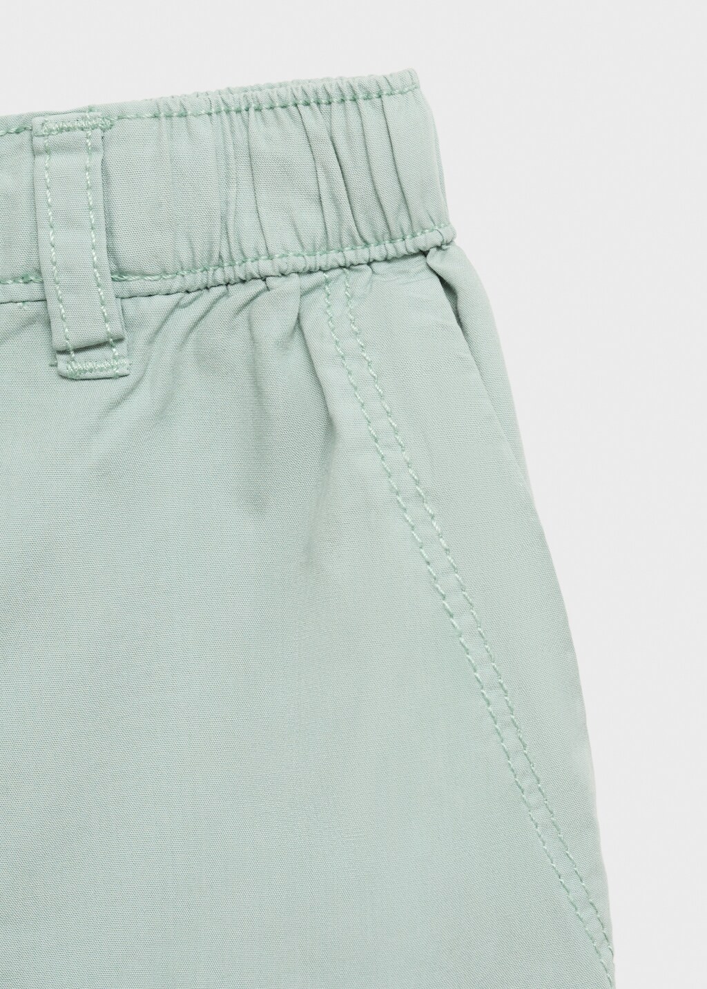 Elastic waist Bermuda shorts