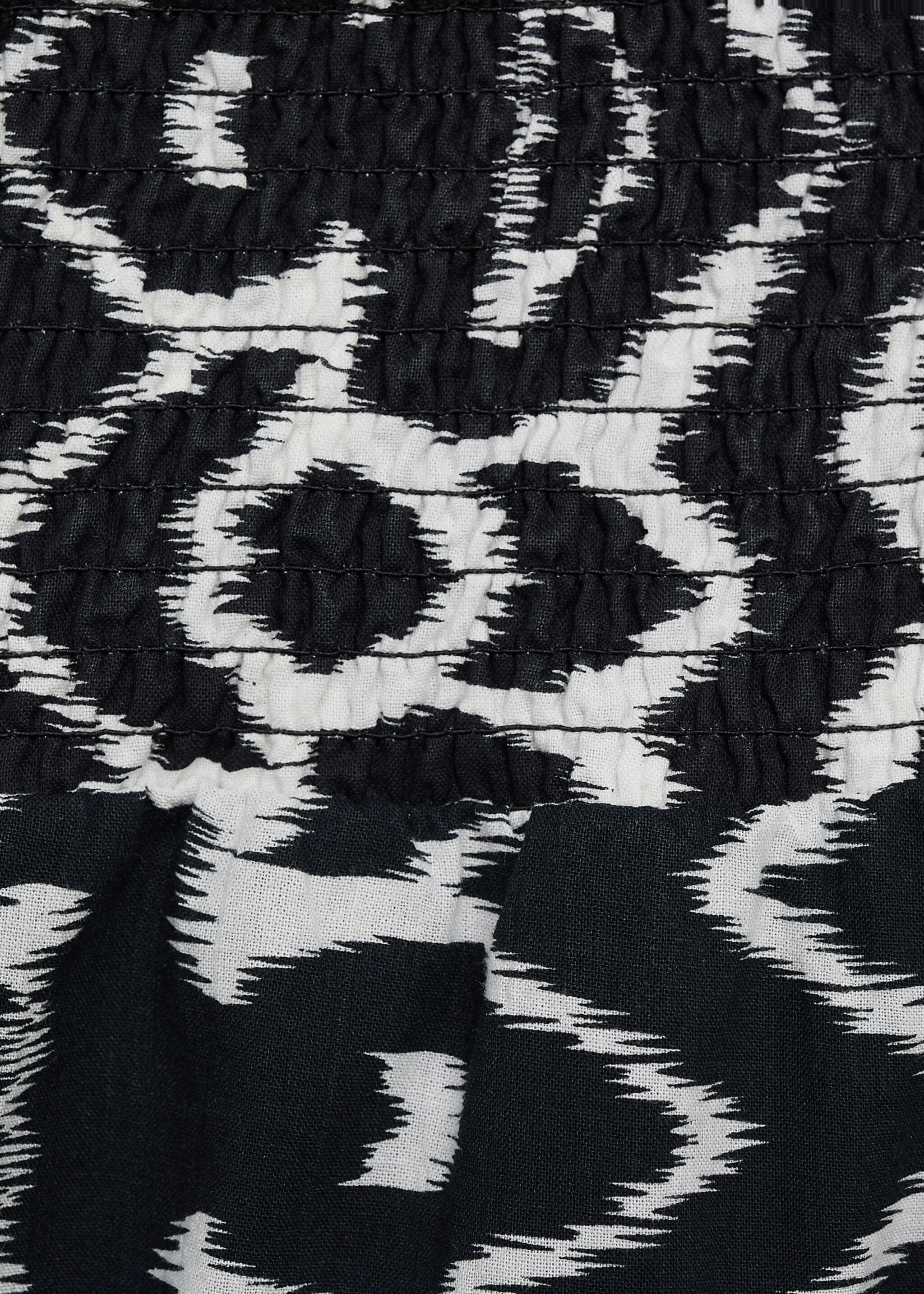 Printed straight trousers - Details of the article 8