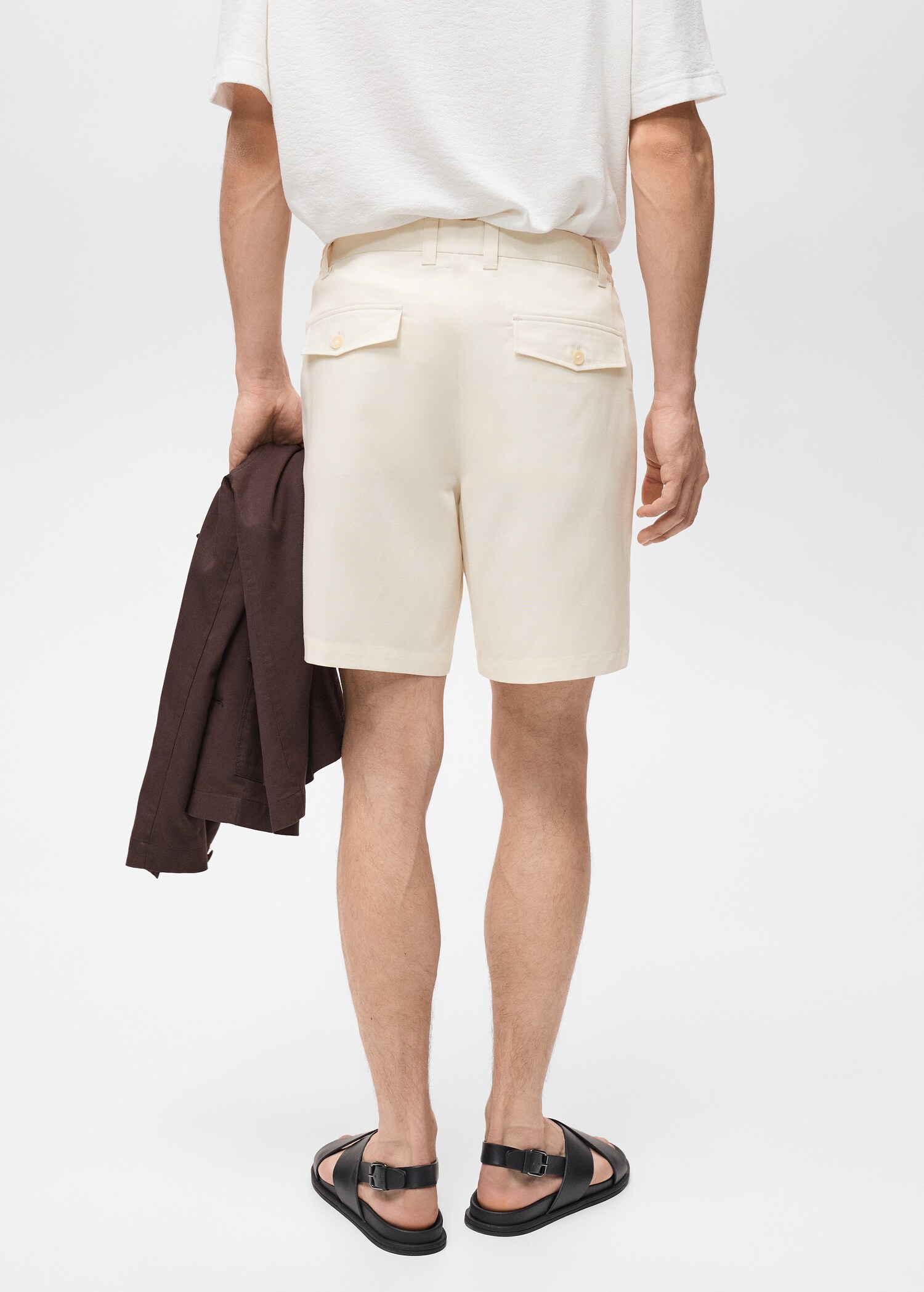 Straight fluid bermuda shorts - Reverse of the article
