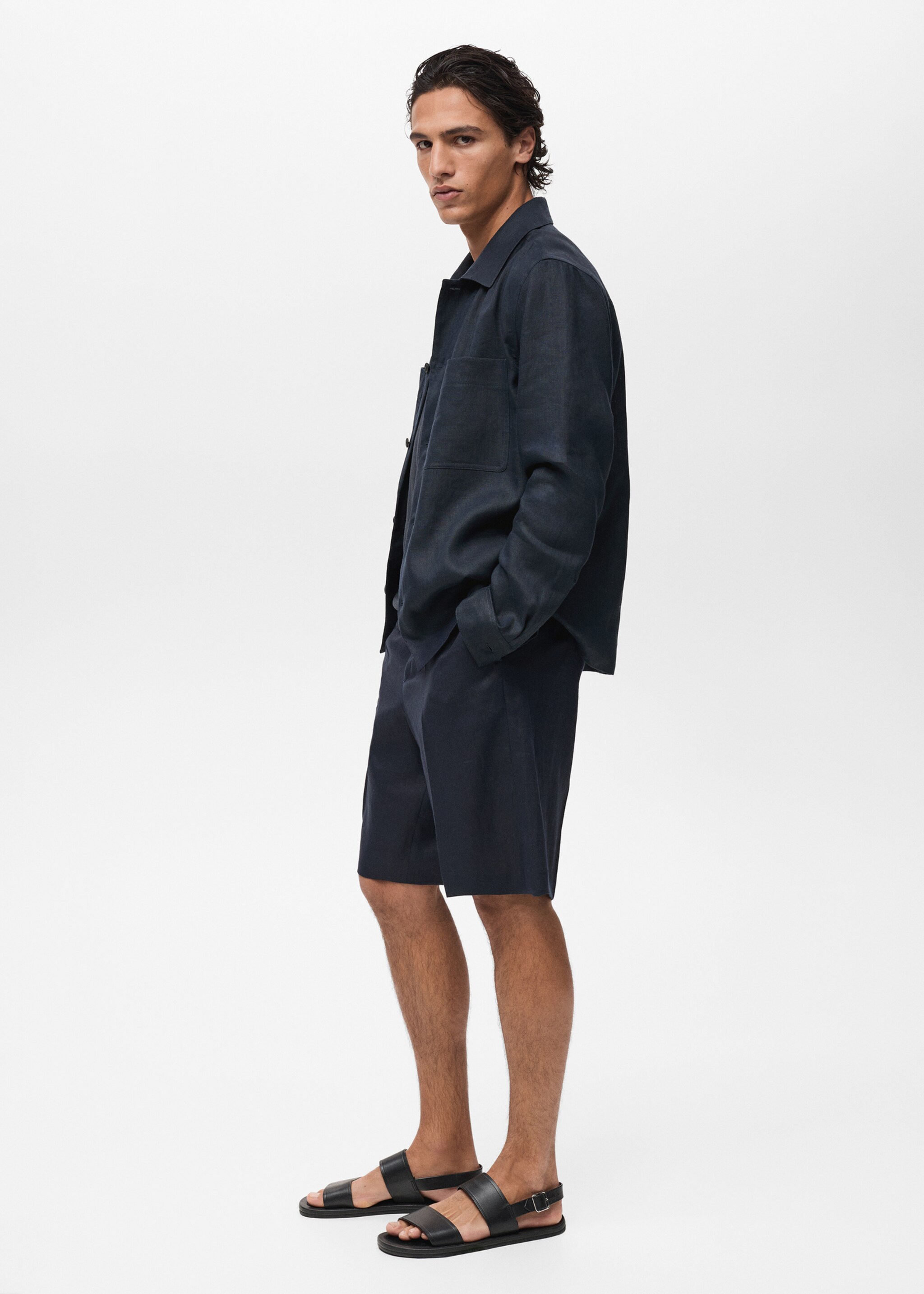 100% linen overshirt with pockets - Details of the article 2