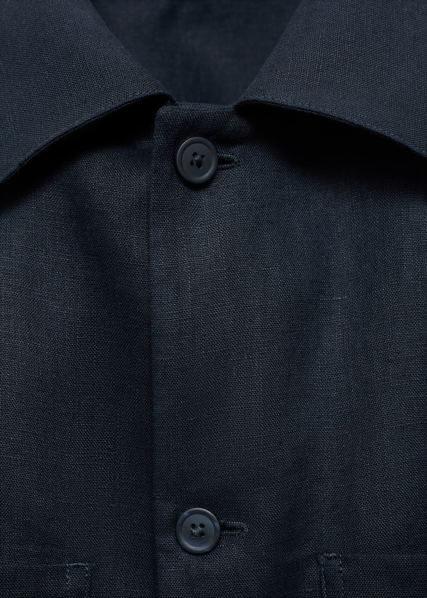 100% linen overshirt with pockets - Details of the article 8
