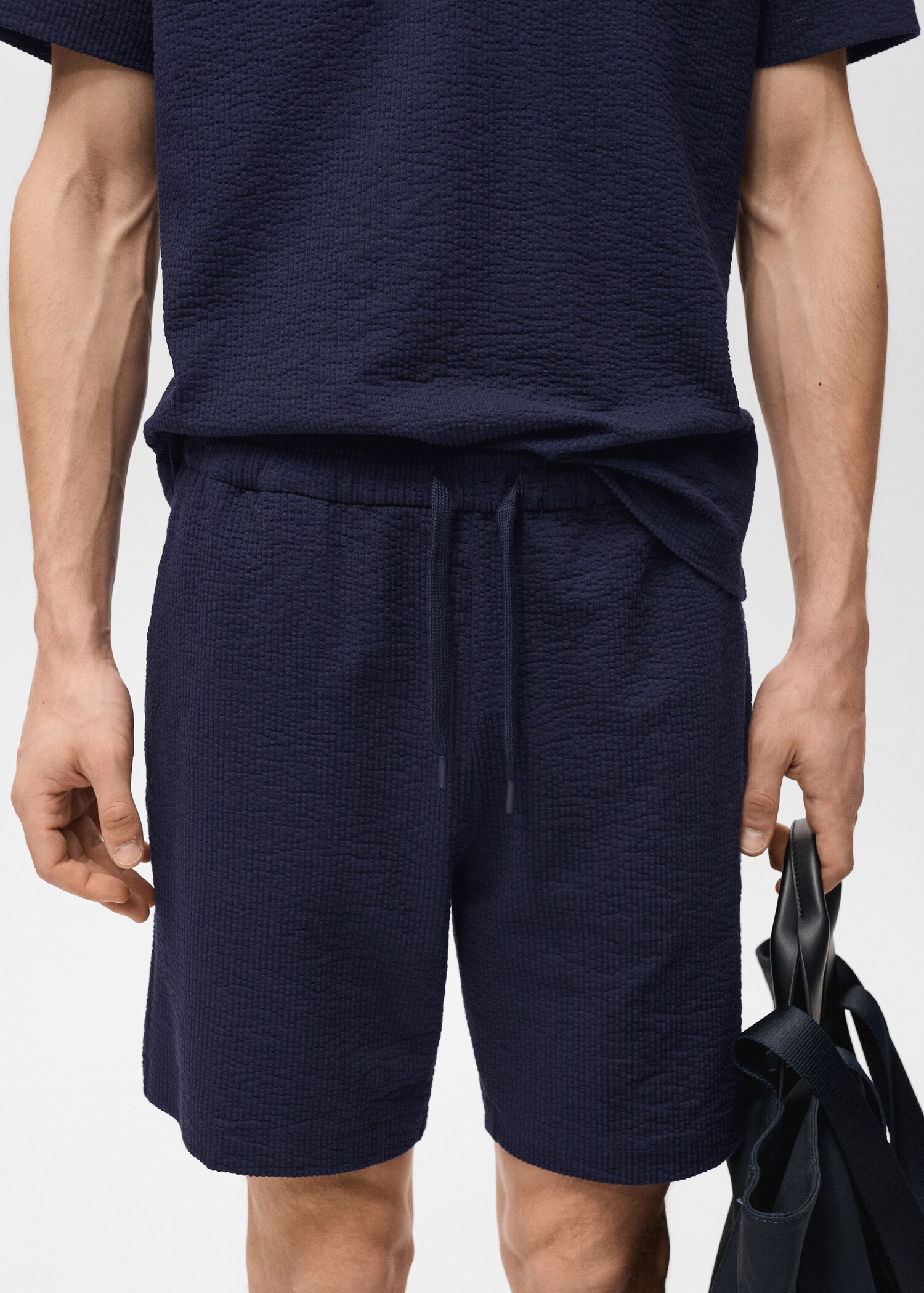 Seersucker shorts with drawstring - Details of the article 1