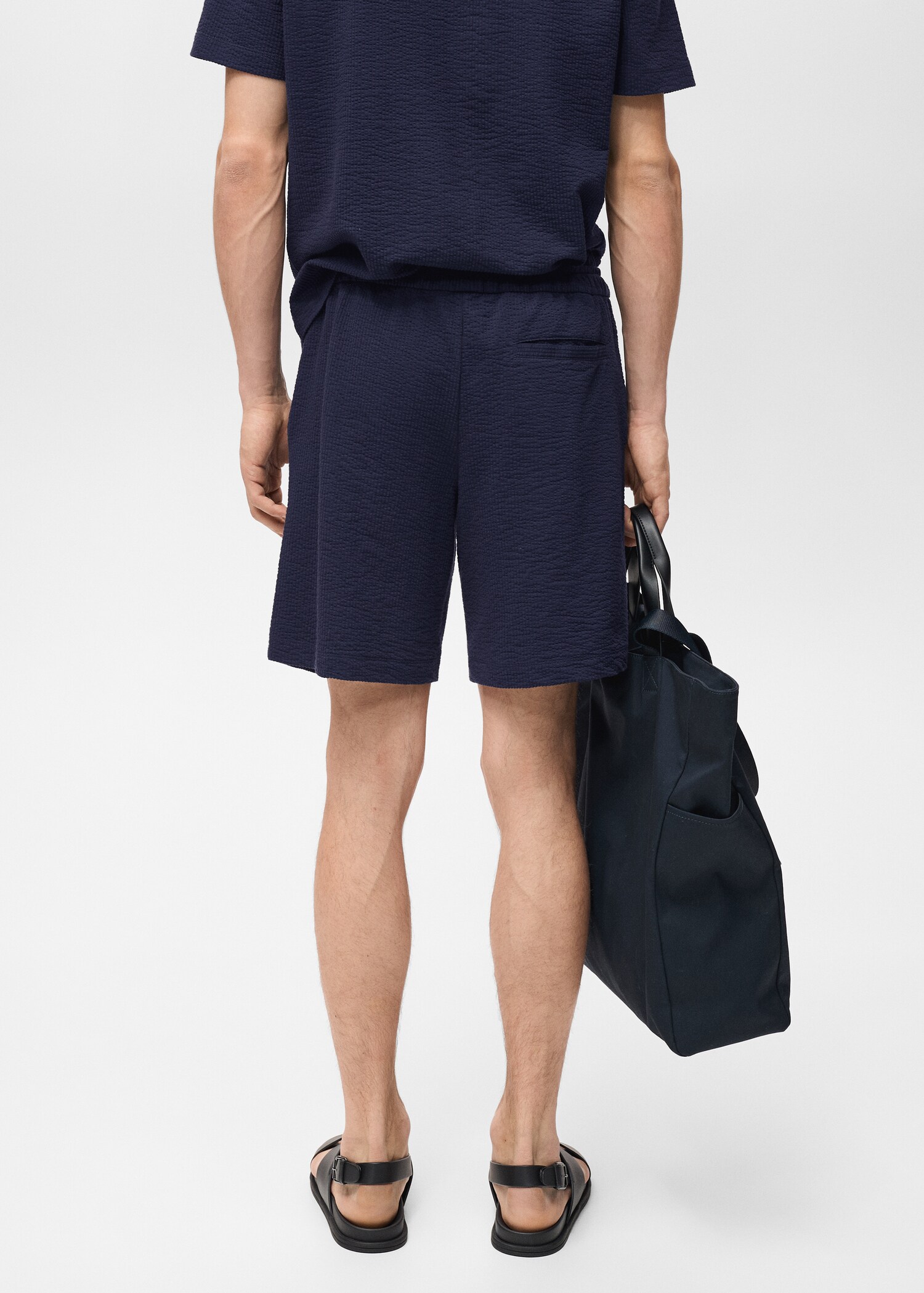 Seersucker shorts with drawstring - Reverse of the article