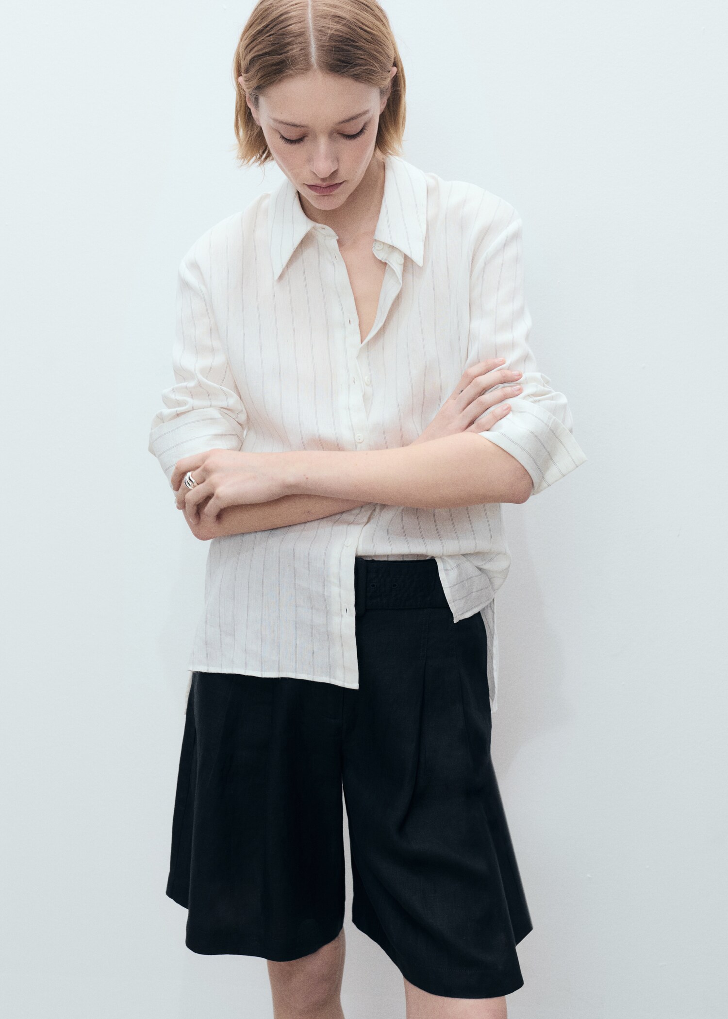 Belt linen-blend Bermuda shorts - Details of the article 2