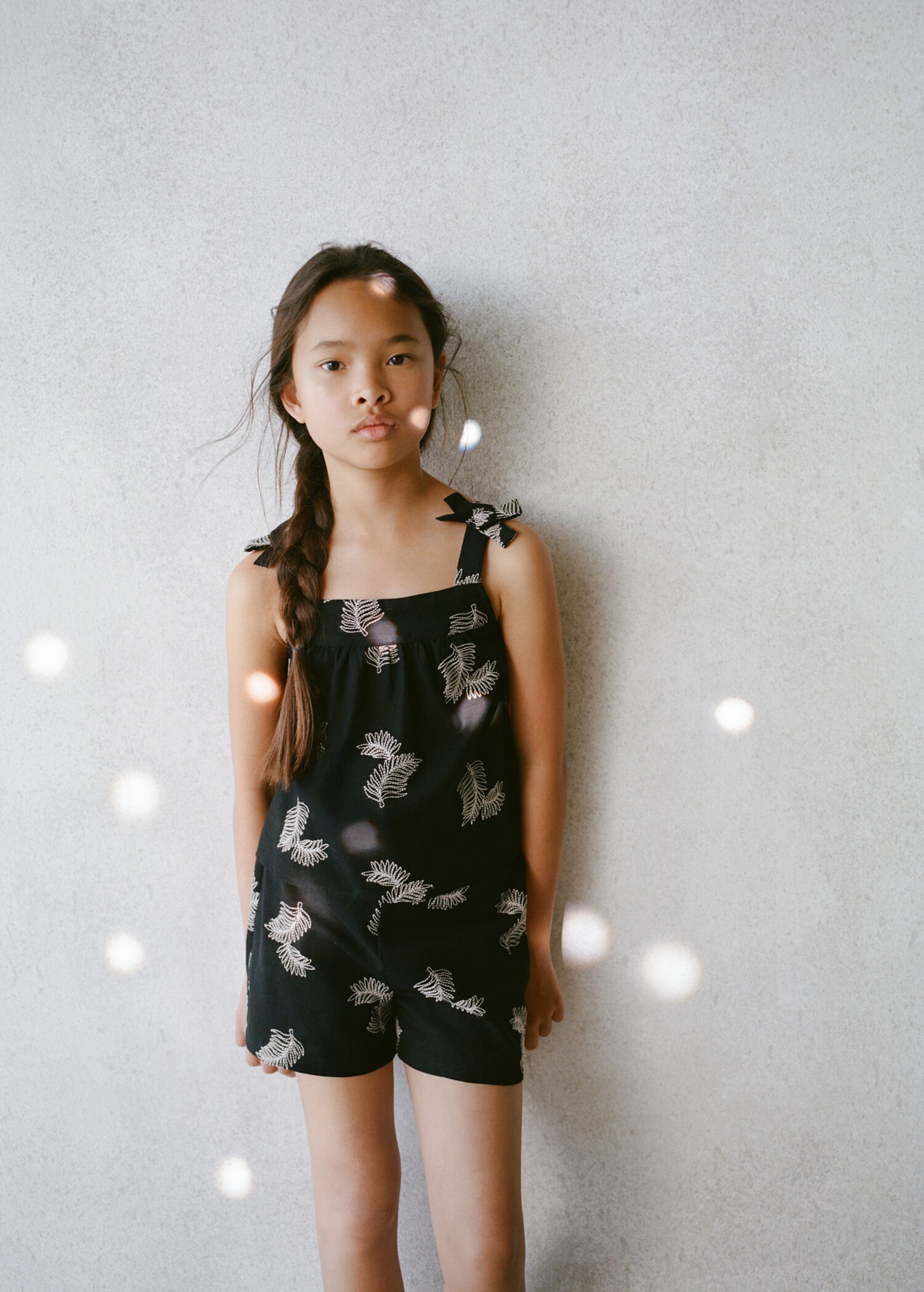 Embroidered linen shorts - Details of the article 5