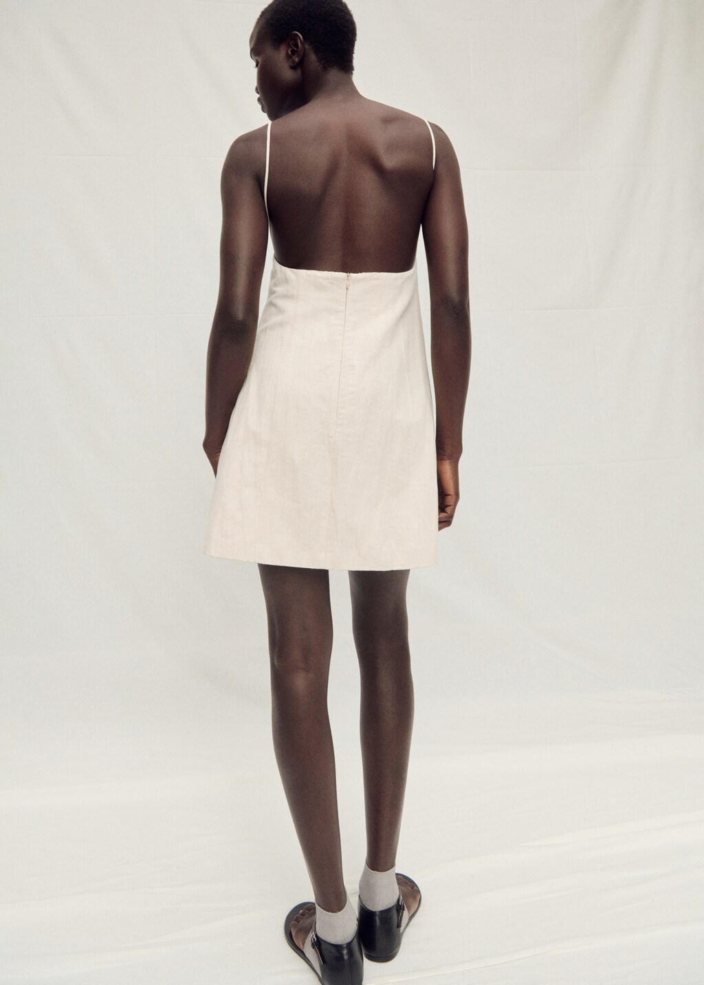 Cotton dress with frayed neckline - image 3