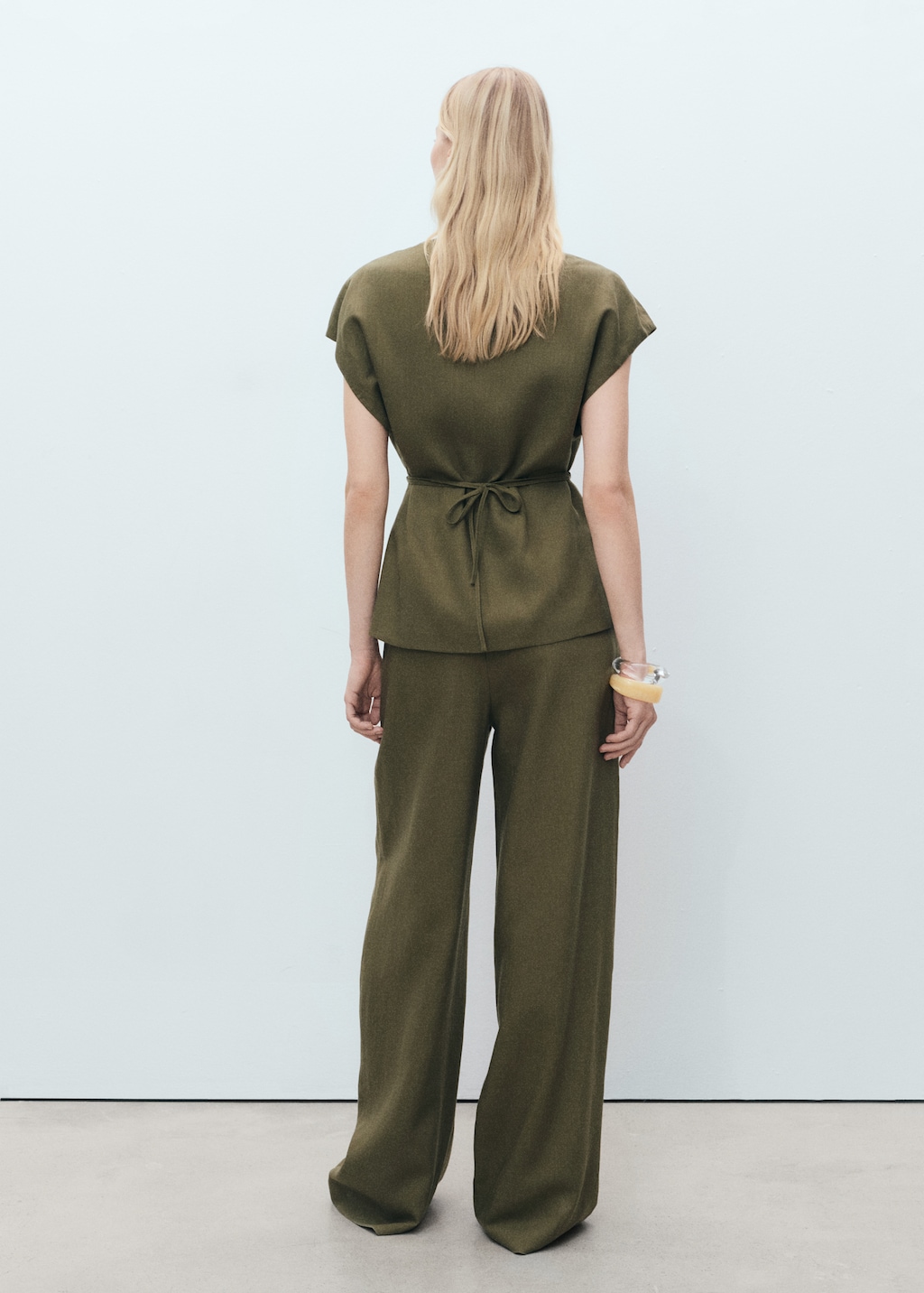 Linen-blend pleated pants