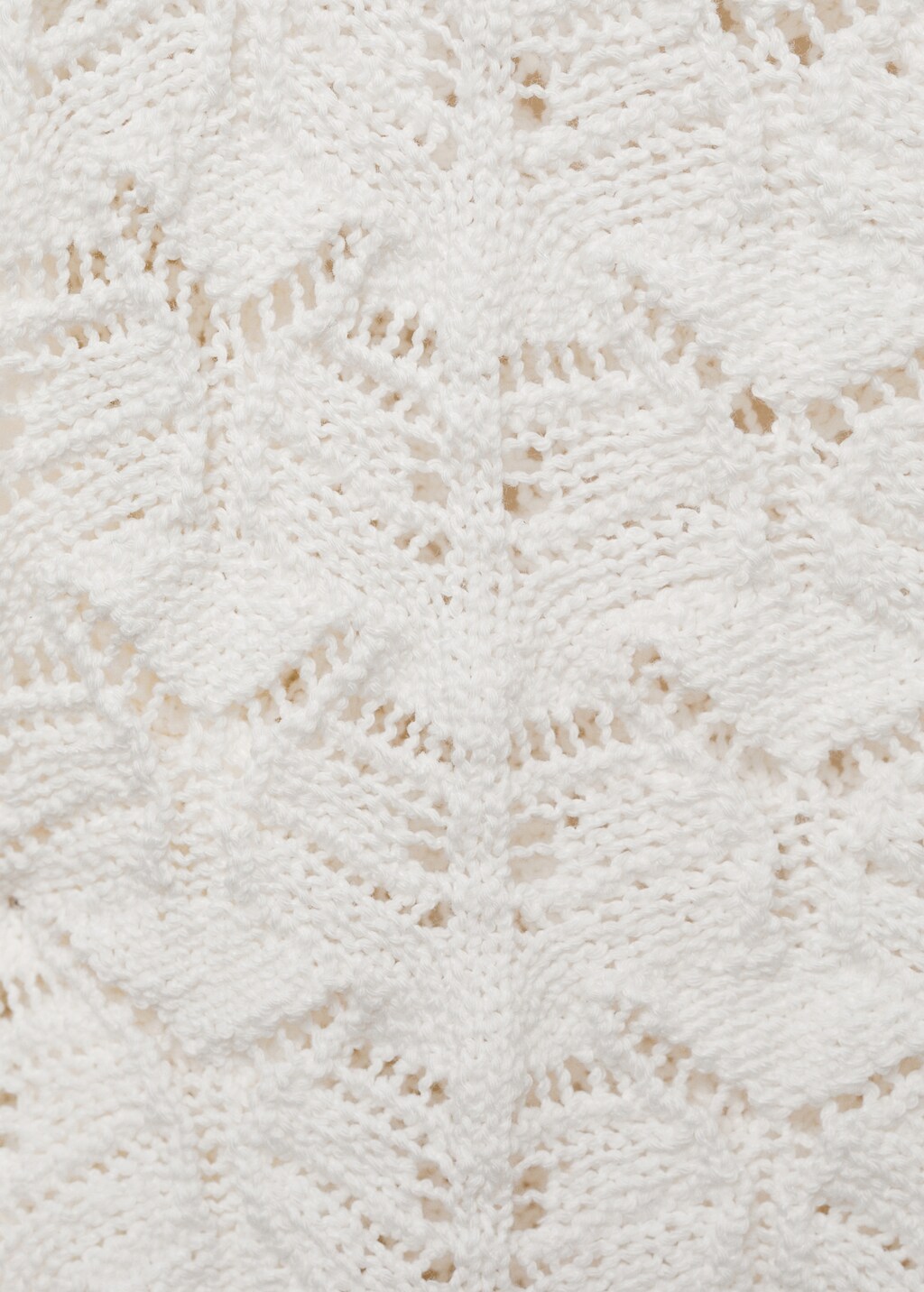 Crochet cardigan with bow closure