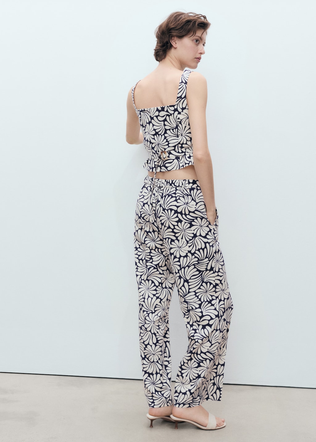 Floral linen pants