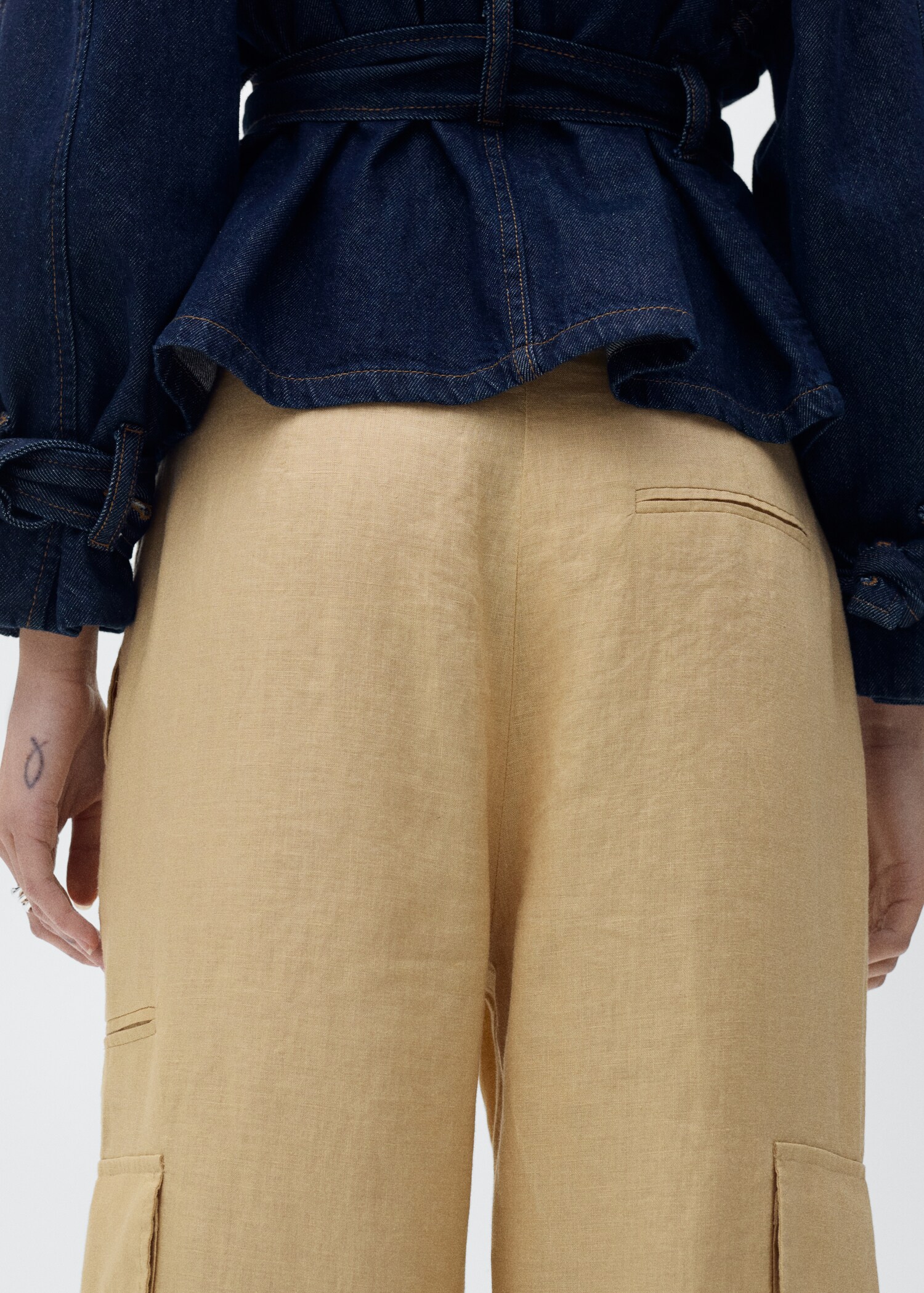 Linen cargo trousers - Women | MANGO USA