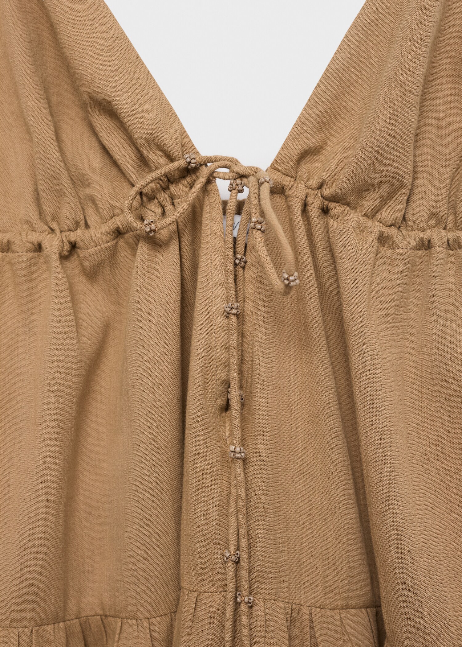 Vestido de algodão com decote em V - Pormenor do artigo 8