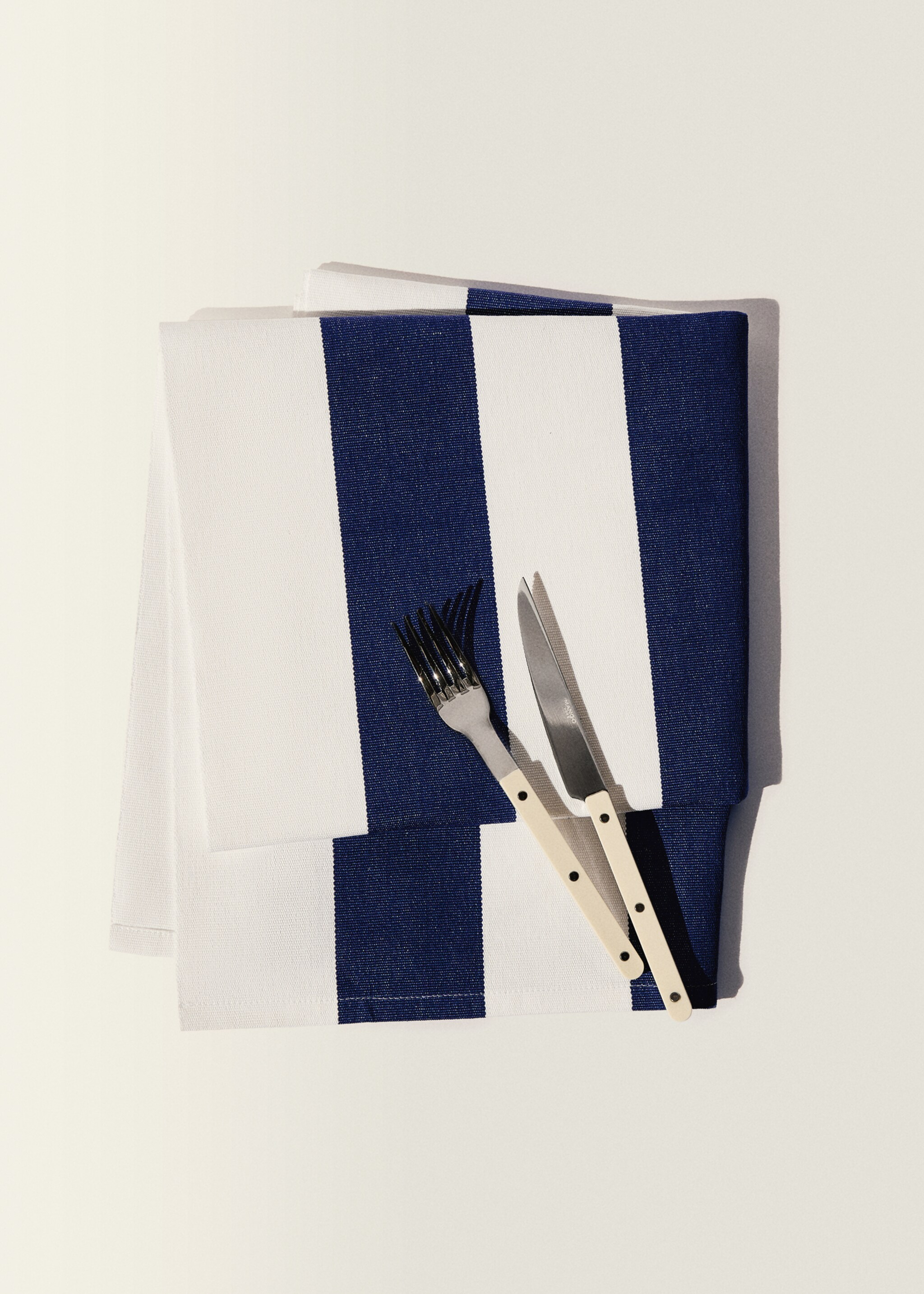 Cotton two-tone striped table runner - Details of the article 8