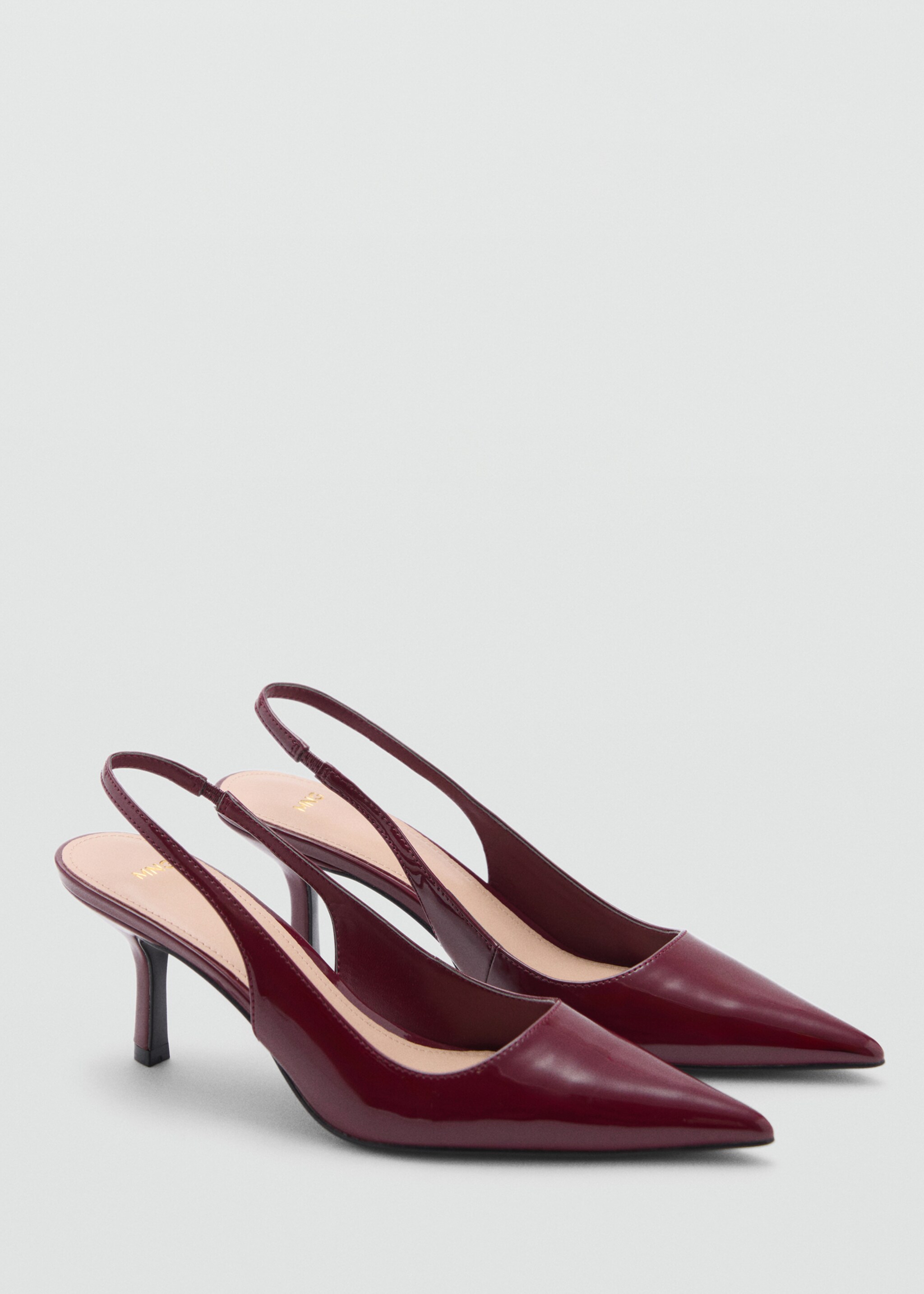 Pointed shoes with patent leather effect - Medium plane